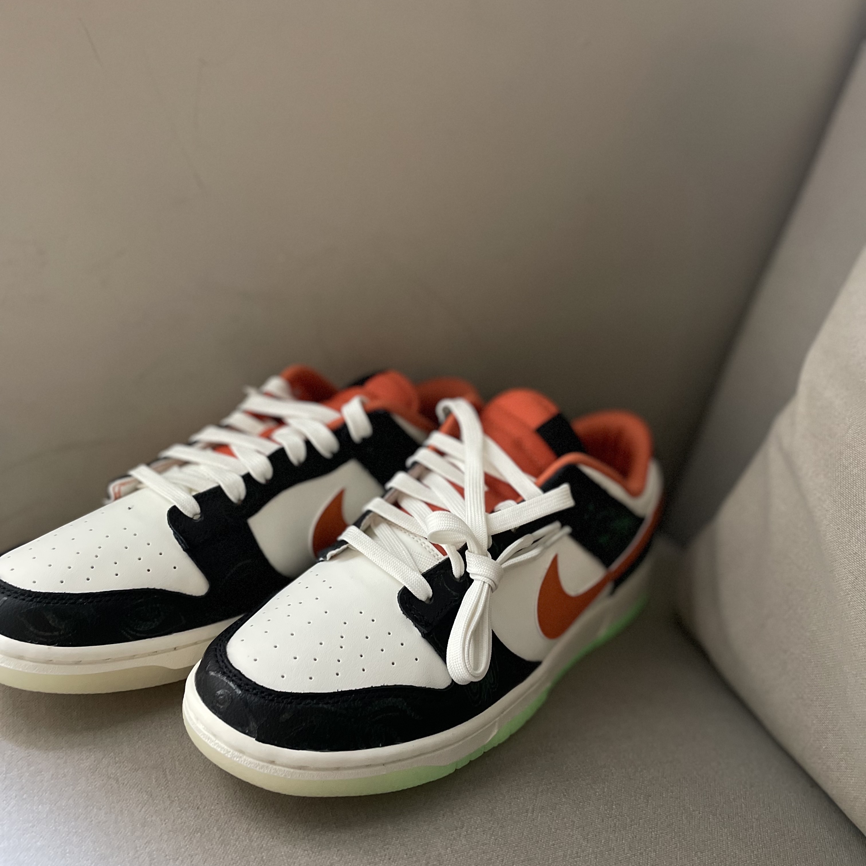 Nike Dunk Low Retro PRM Halloween 착용 스타일