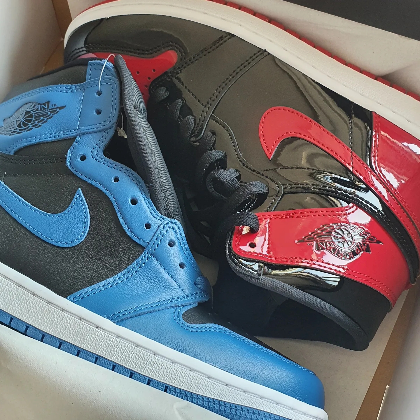 Jordan 1 Retro High OG Dark Marina Blue, Jordan 1 Retro High OG Patent Bred 착용 스타일 - 1