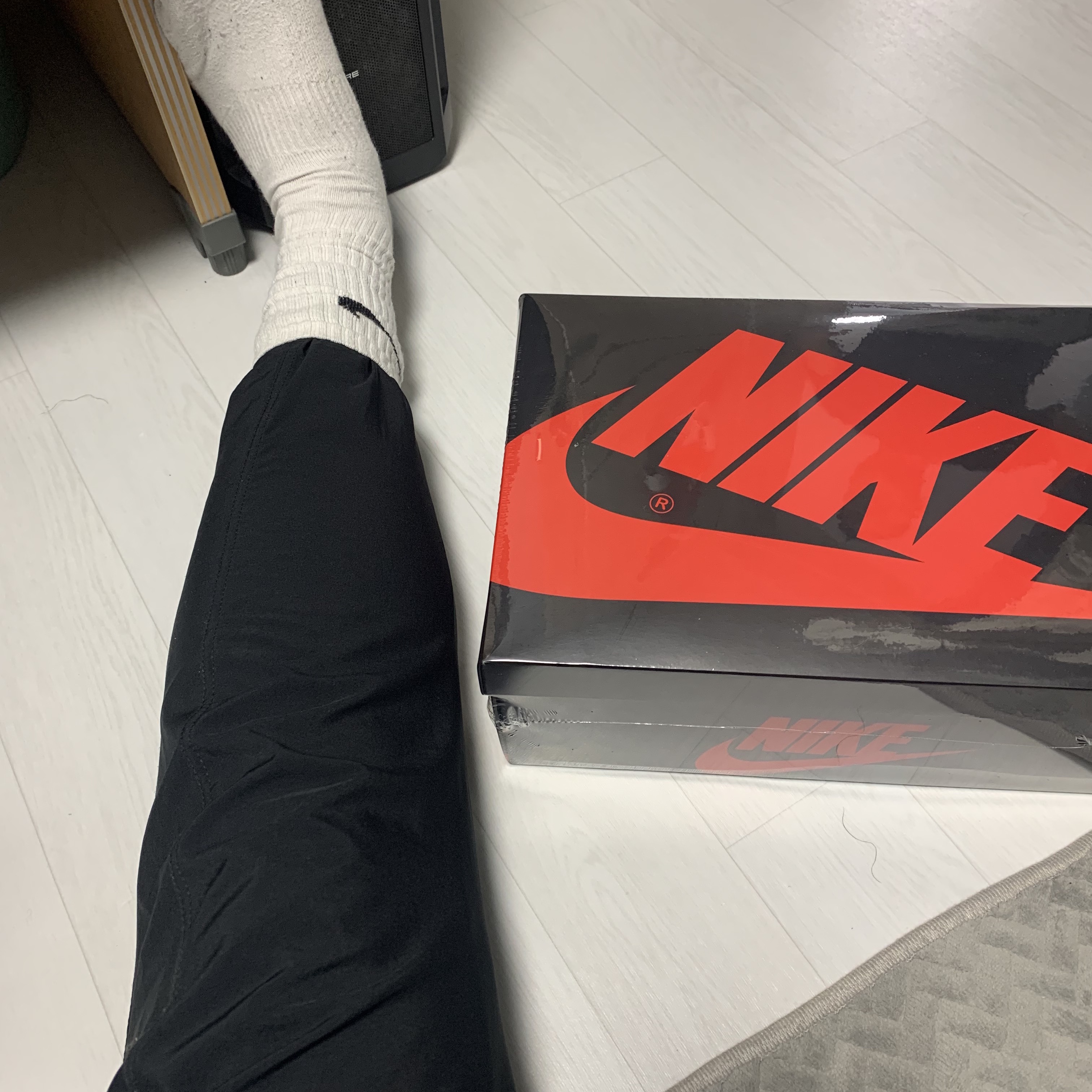Jordan 1 Retro High OG Bordeaux 착용 스타일 - 1