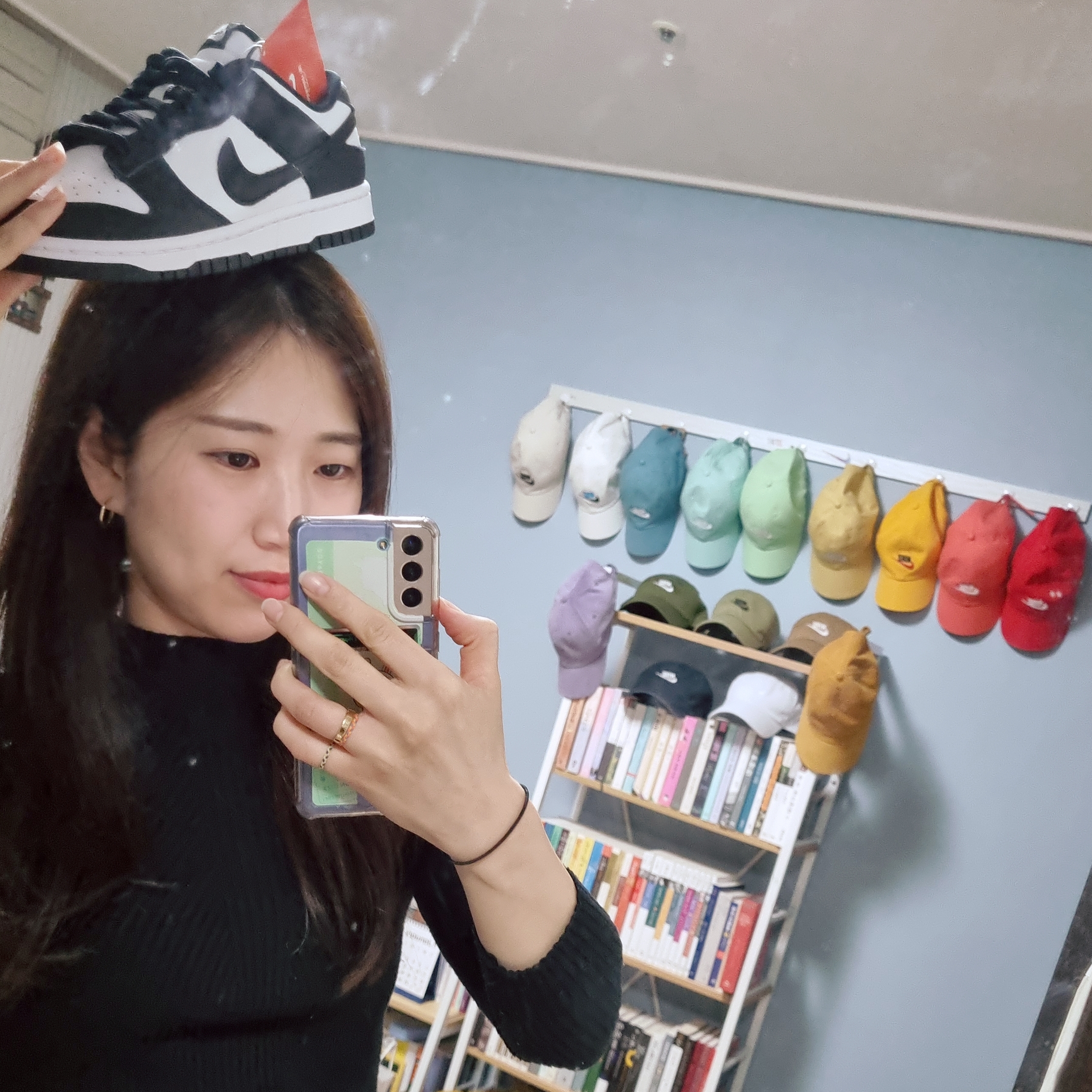 (W) Nike Dunk Low Black 착용 스타일 - 2