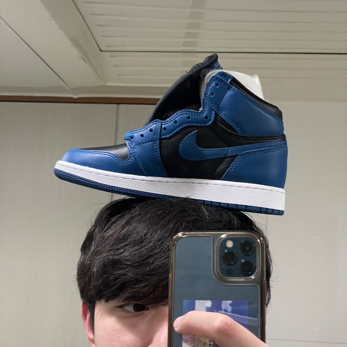 Jordan 1 Retro High OG Dark Marina Blue 착용 스타일