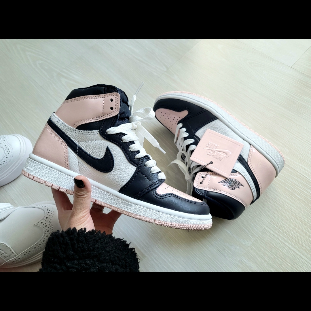 (W) Jordan 1 Retro High OG Atmosphere 착용 스타일 - 1