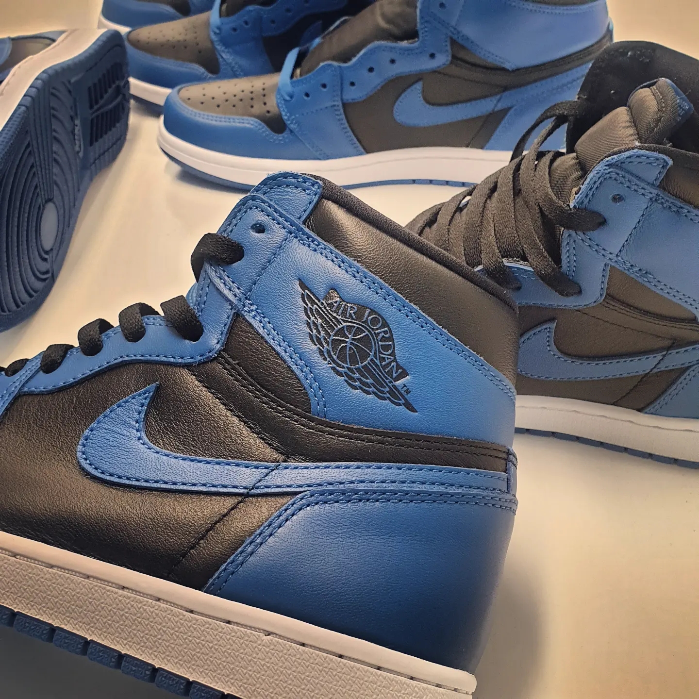 Jordan 1 Retro High OG Dark Marina Blue, (GS) Jordan 1 Retro High OG Dark Marina Blue 착용 스타일 - 1
