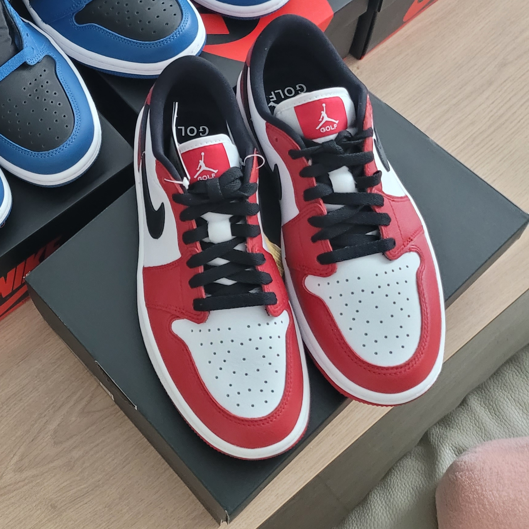Jordan 1 Low Golf Chicago 착용 스타일