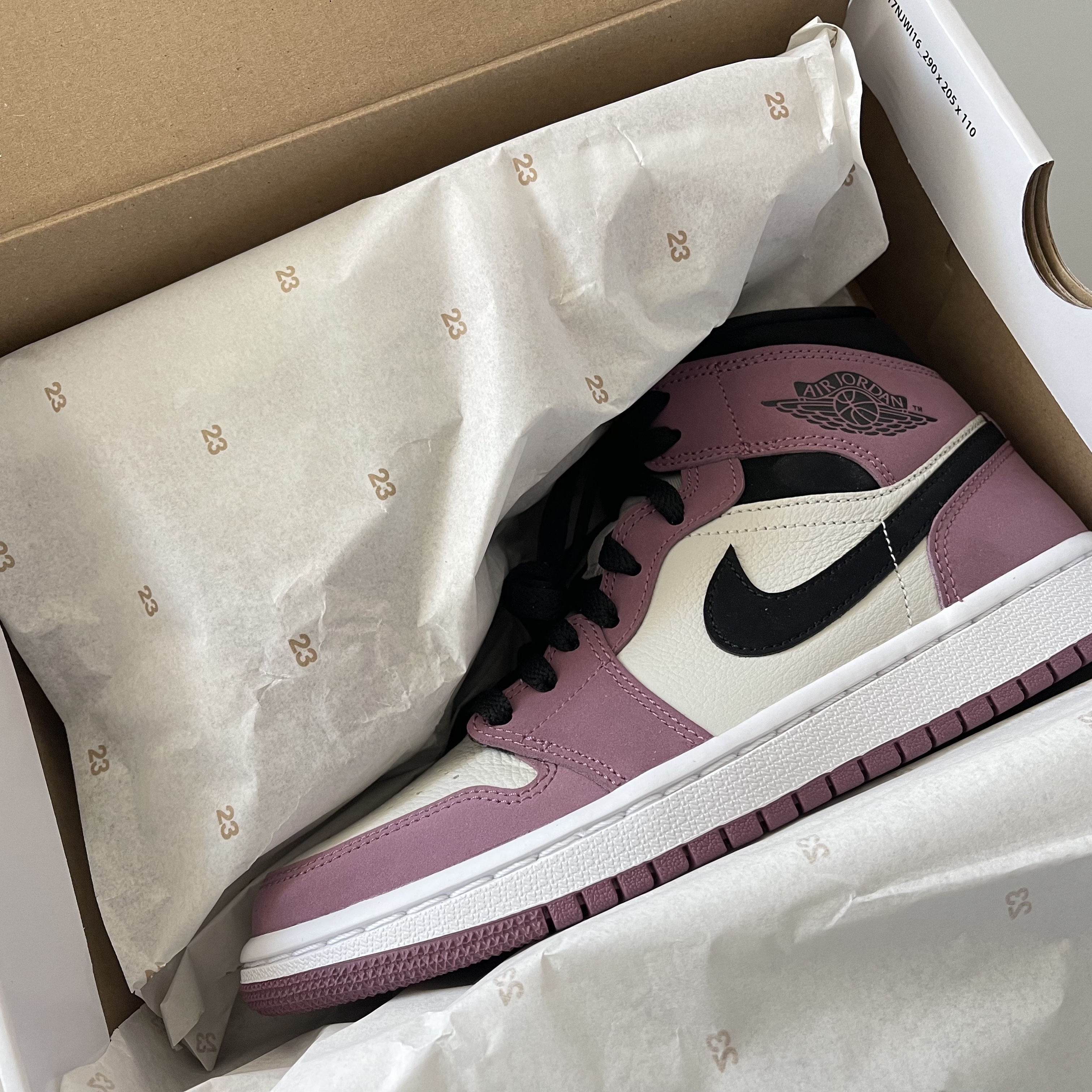 (W) Jordan 1 Mid SE Light Mulberry 착용 스타일