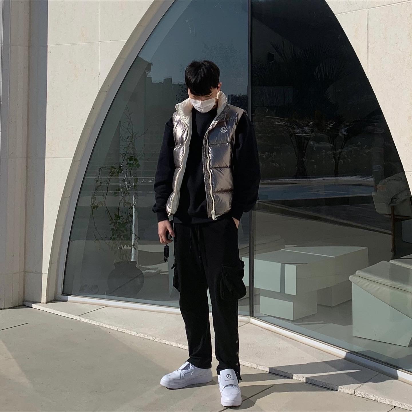 Nike x Peaceminusone Kwondo1 White, Nike x Stussy NRG ZR Fleece Crewneck Black - US/EU 착용 스타일