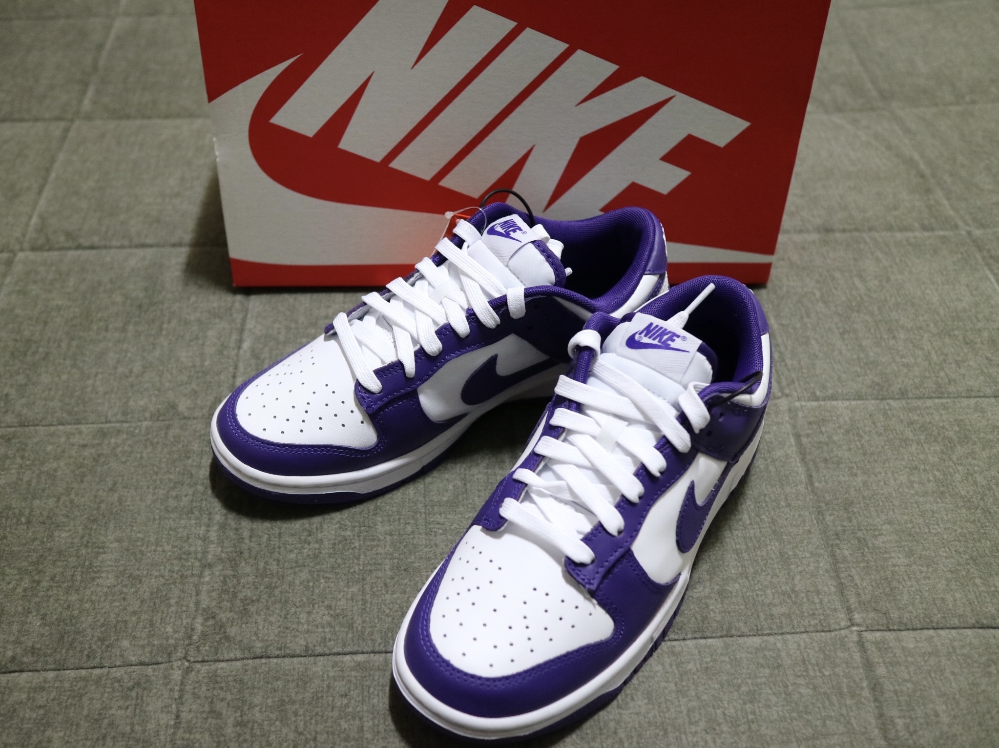Nike Dunk Low Retro Championship Court Purple 착용 스타일 - 4