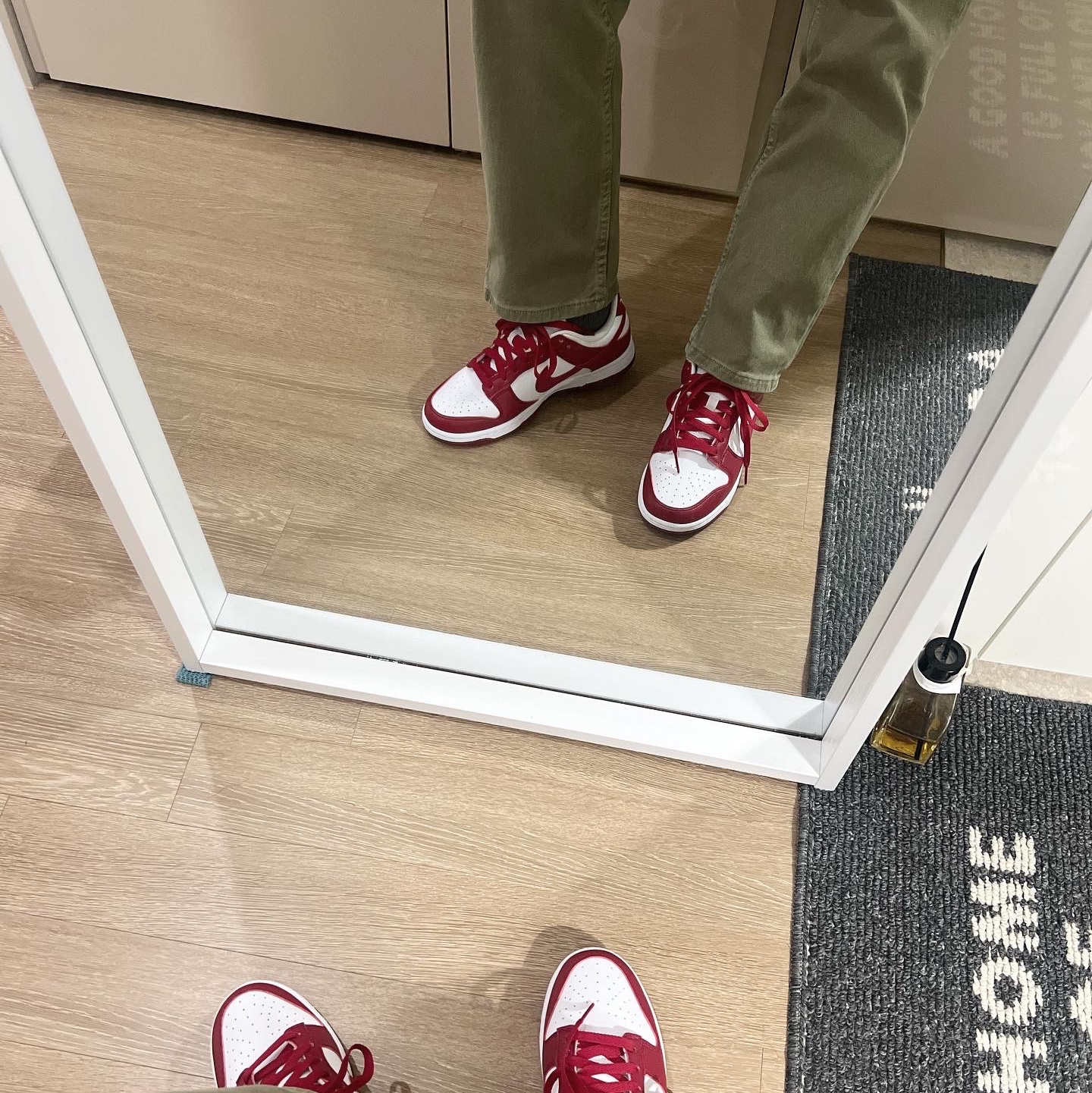 (W) Nike Dunk Low Next Nature Gym Red 착용 스타일 - 2
