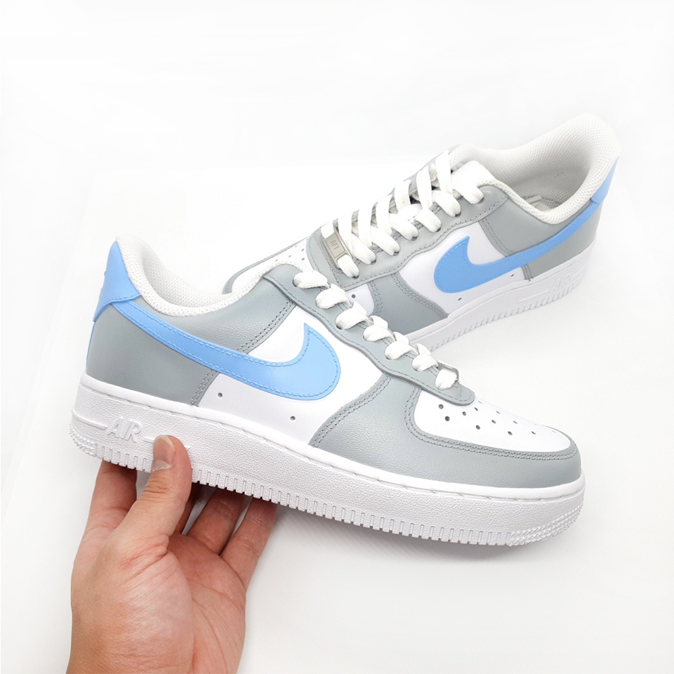 Nike Air Force 1 '07 Low White, (W) Jordan 1 Mid Wolf Grey 착용 스타일 - 1