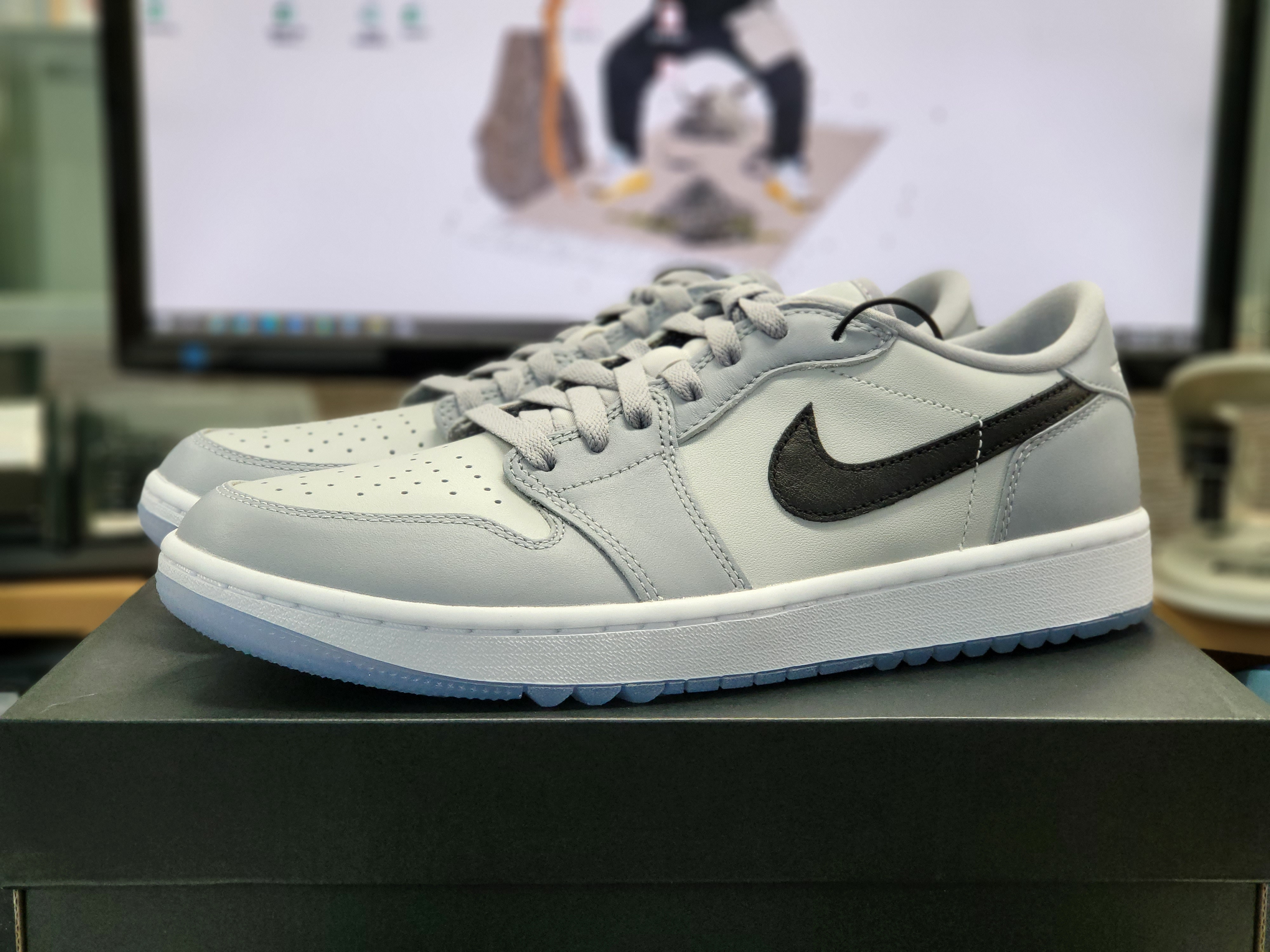 Jordan 1 Low Golf Wolf Grey 착용 스타일