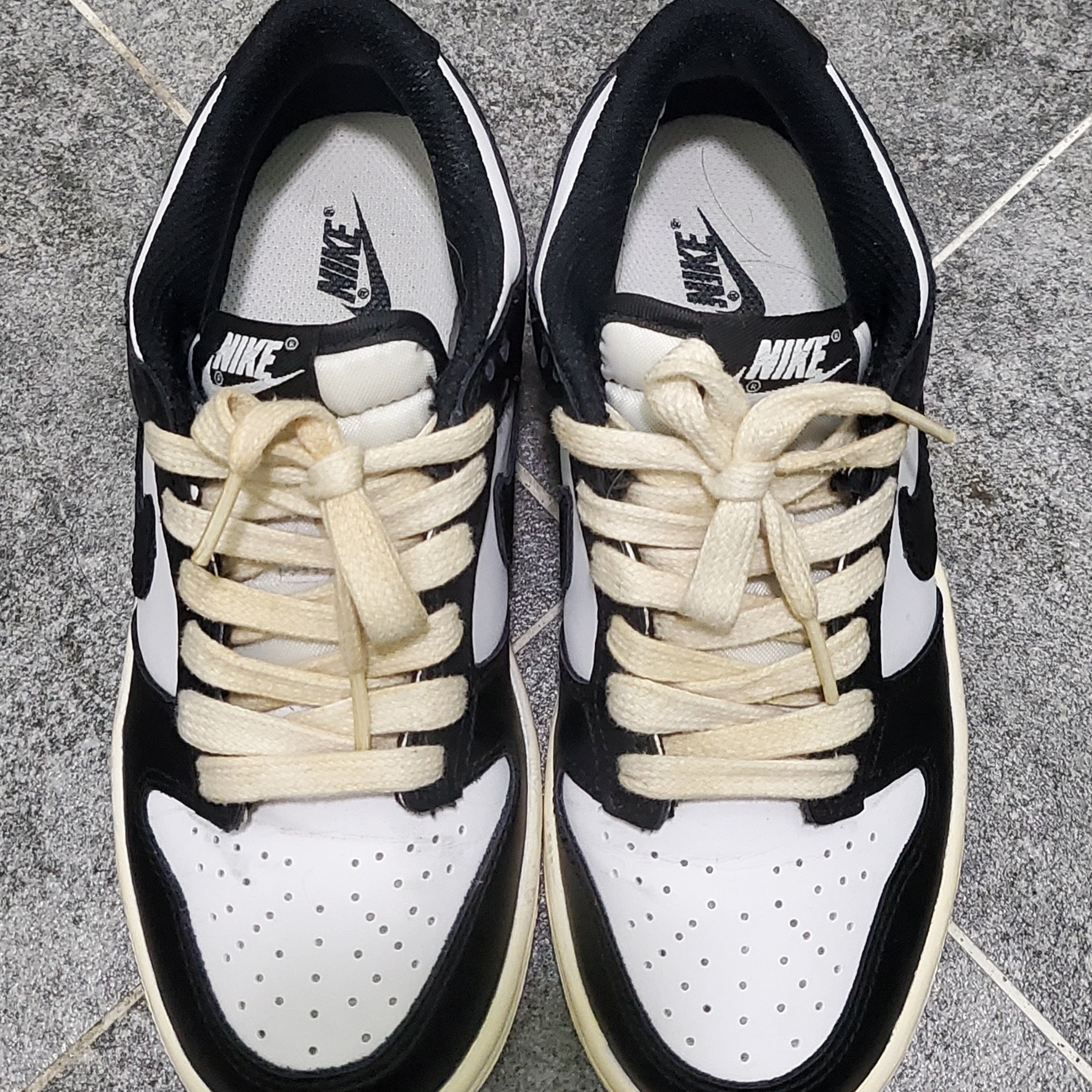 (GS) Nike Dunk Low Black 착용 스타일 - 2