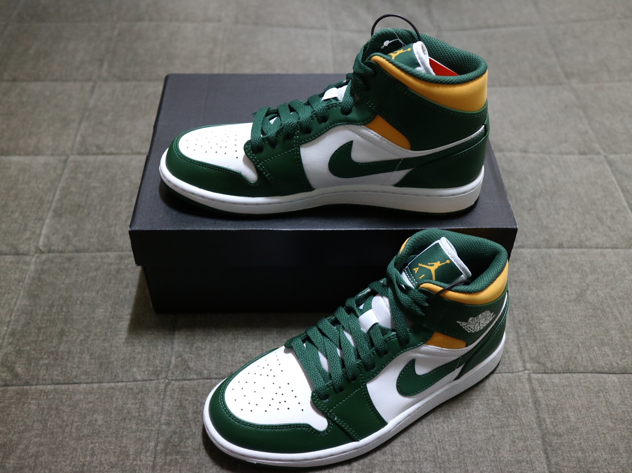 Jordan 1 Mid Sonics 2021 착용 스타일 - 3