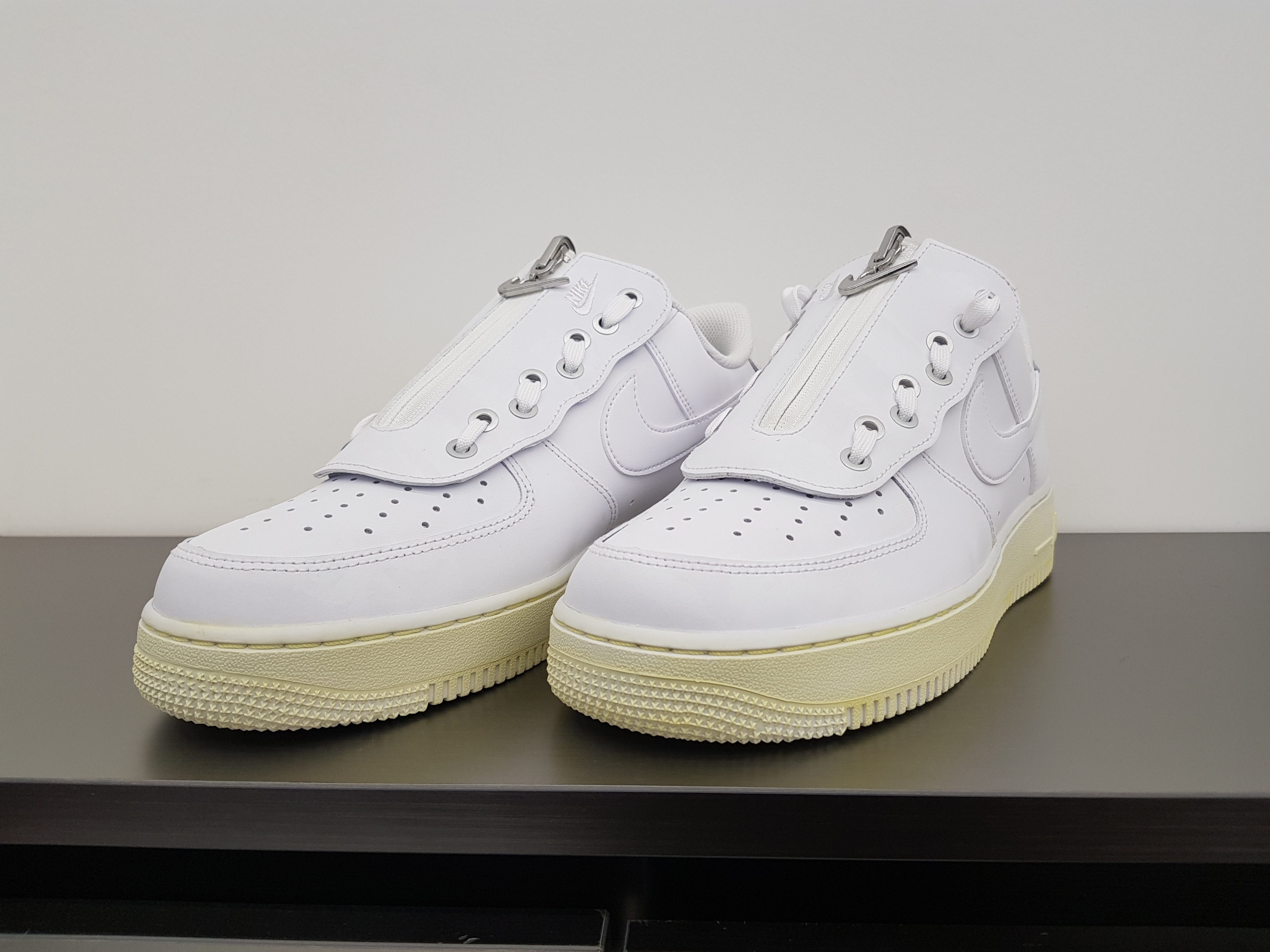 Nike Air Force 1 Low Shroud White 착용 스타일 - 1