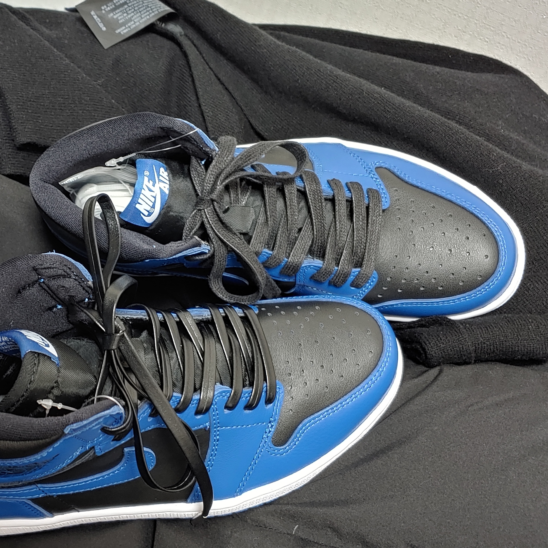Jordan 1 Retro High OG Dark Marina Blue 착용 스타일 - 4