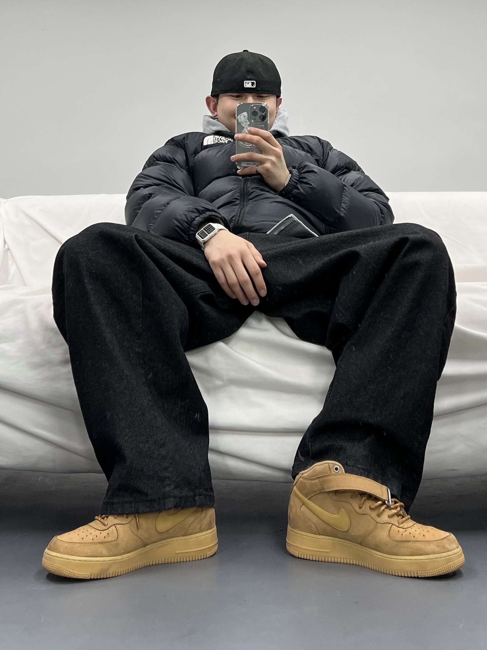 Nike Air Force 1 Mid '07 WB Flax 착용 스타일 - 2