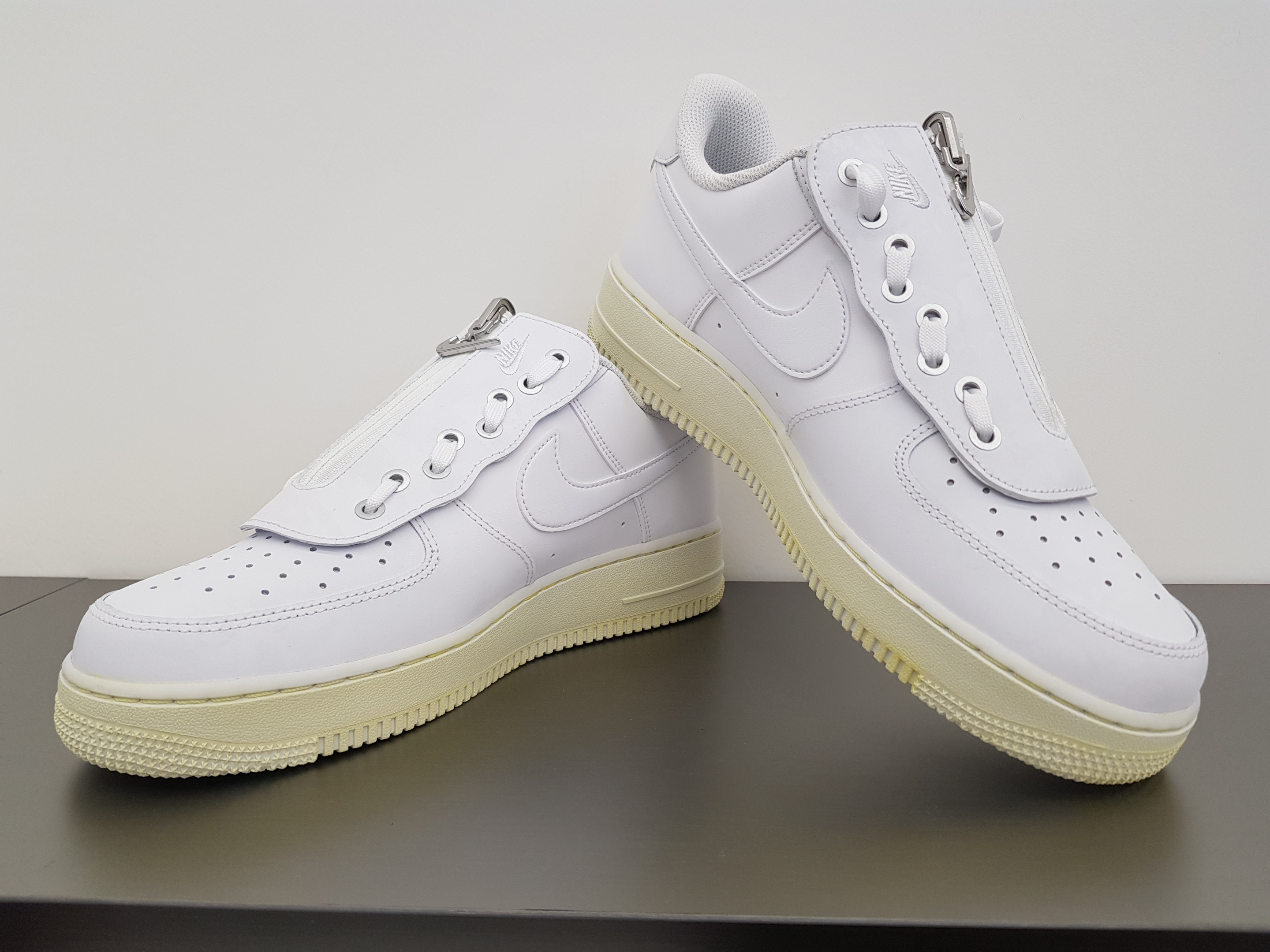 Nike Air Force 1 Low Shroud White 착용 스타일 - 2