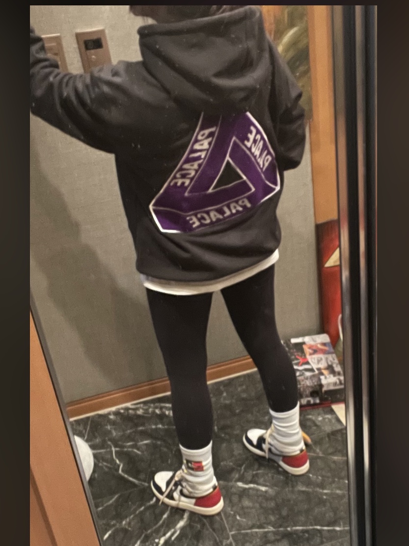 Palace Tri-Chenille Hood Black - 21FW, Jordan 1 x Union Retro High Black Toe 착용 스타일 - 3