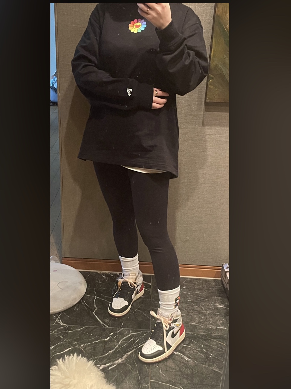 Jordan 1 x Union Retro High Black Toe, New Era x Murakami Takashi NE Arch T-Shirt White 착용 스타일 - 2