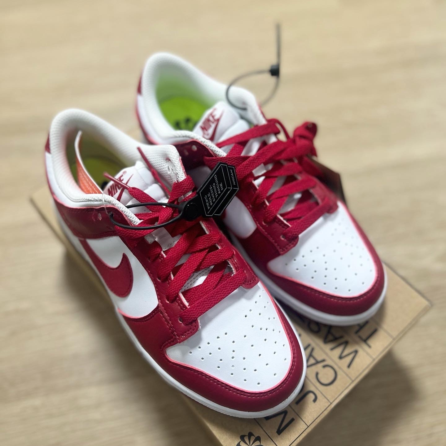(W) Nike Dunk Low Next Nature Gym Red 착용 스타일 - 1