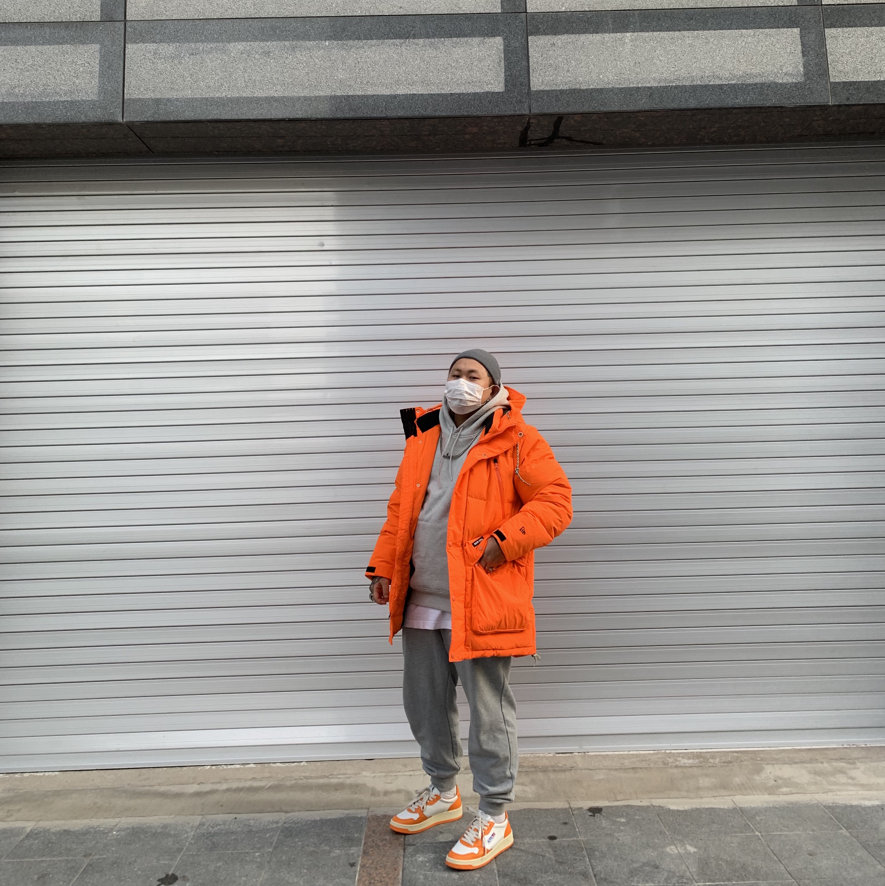 Autry Medalist Low Leather Sneakers Orange White, Nike x Drake Nocta Cardinal Stock Essential Hoodie Grey - US/EU 착용 스타일