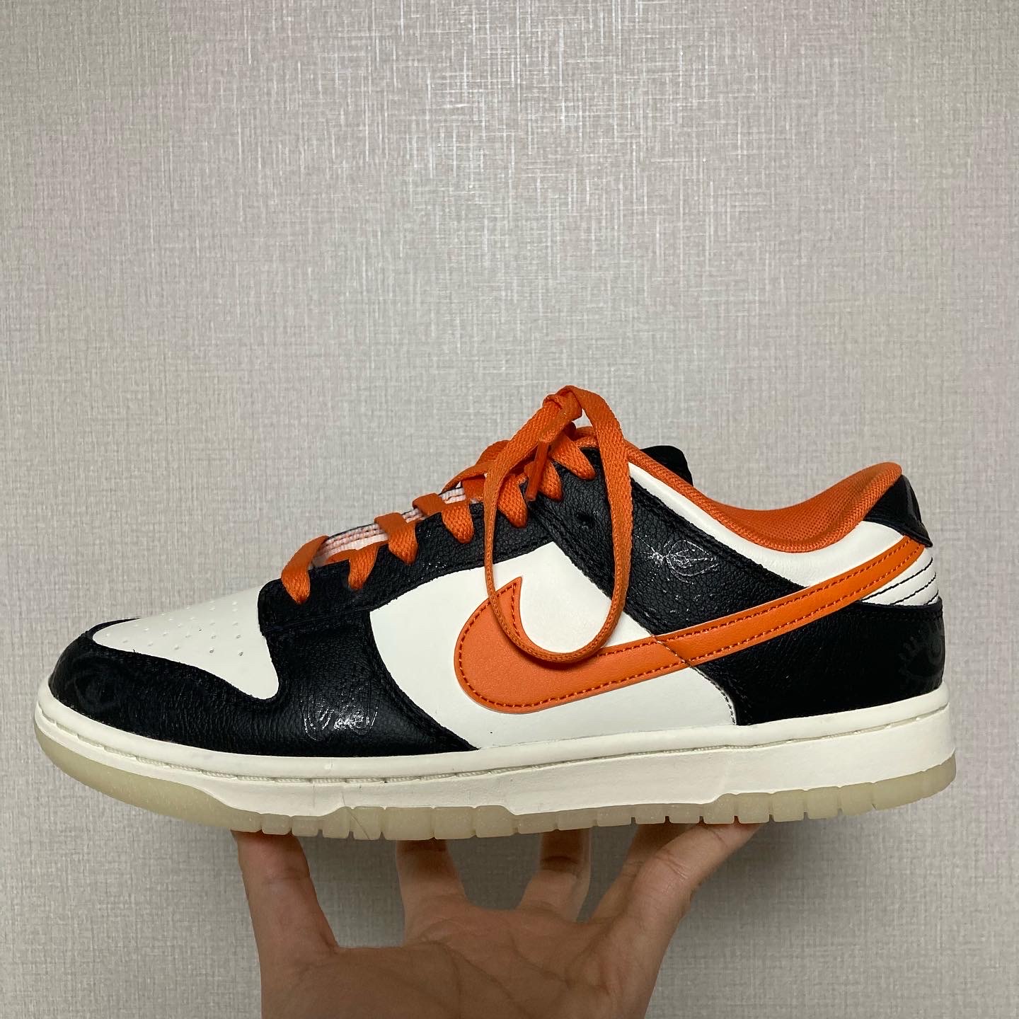 Nike Dunk Low Retro PRM Halloween ์ฐฉ์ฉ ์คํ์ผ