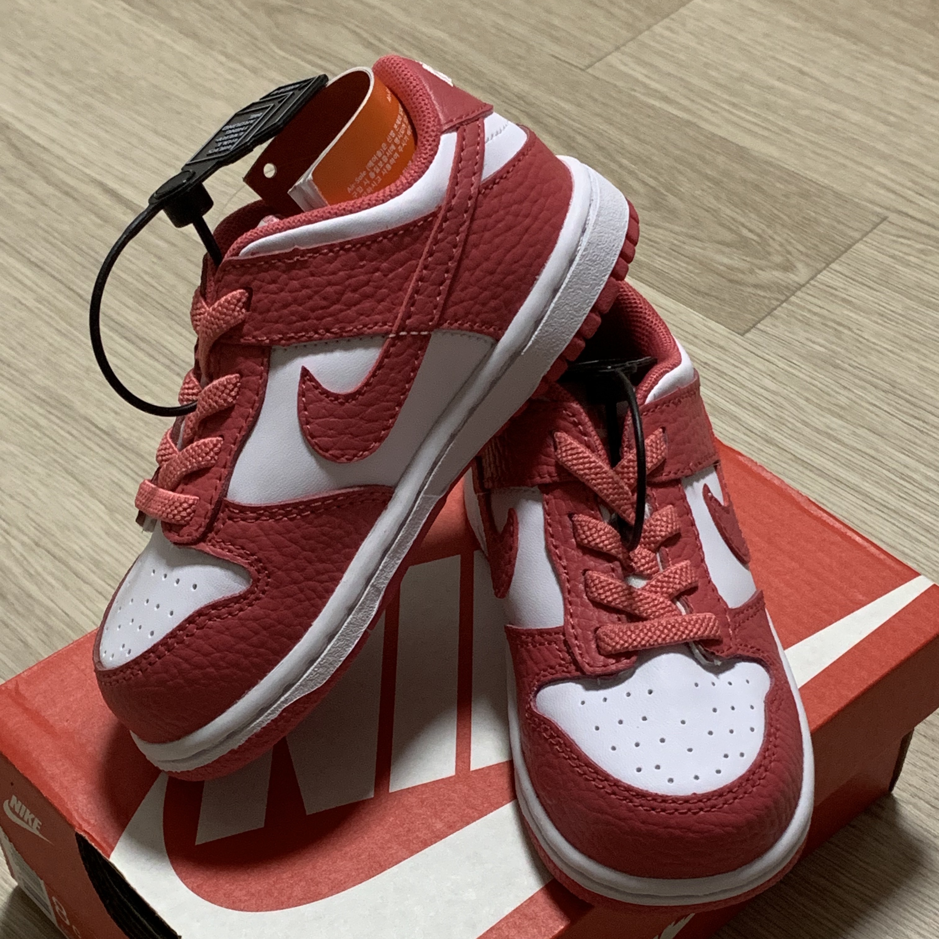 (TD) Nike Dunk Low Archeo Pink 착용 스타일 - 2