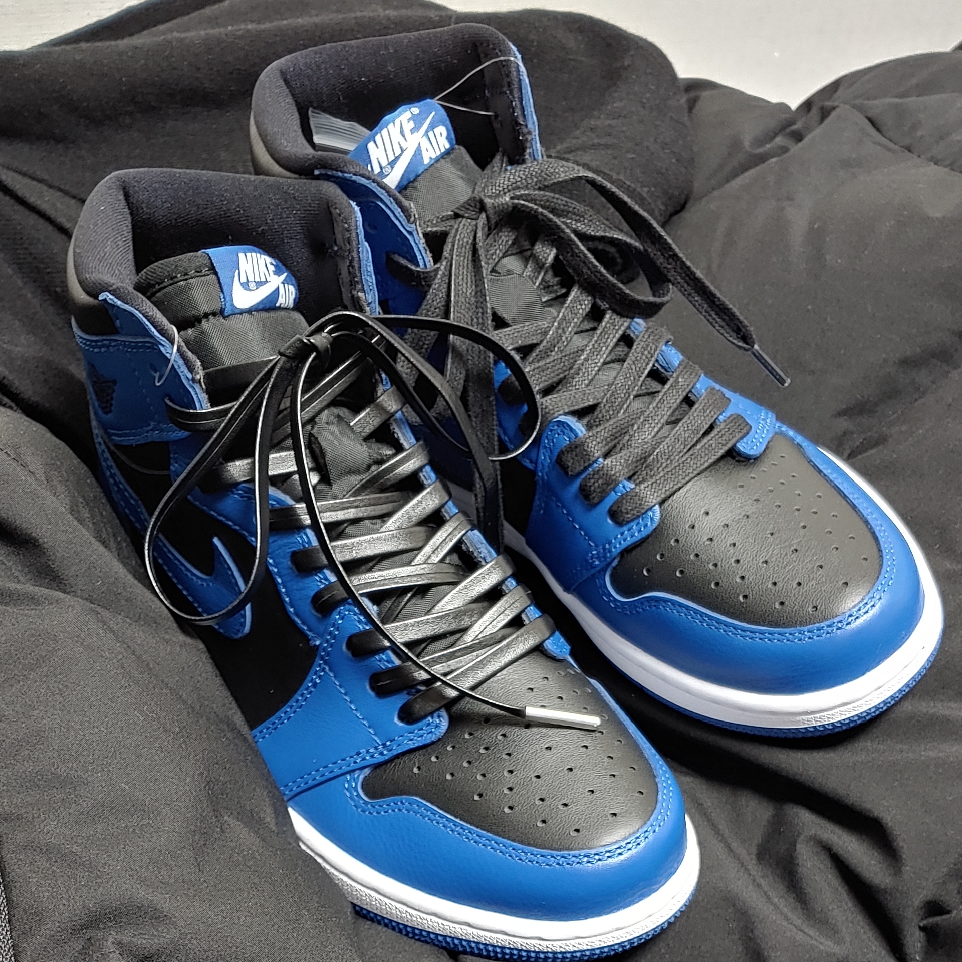 Jordan 1 Retro High OG Dark Marina Blue 착용 스타일 - 2