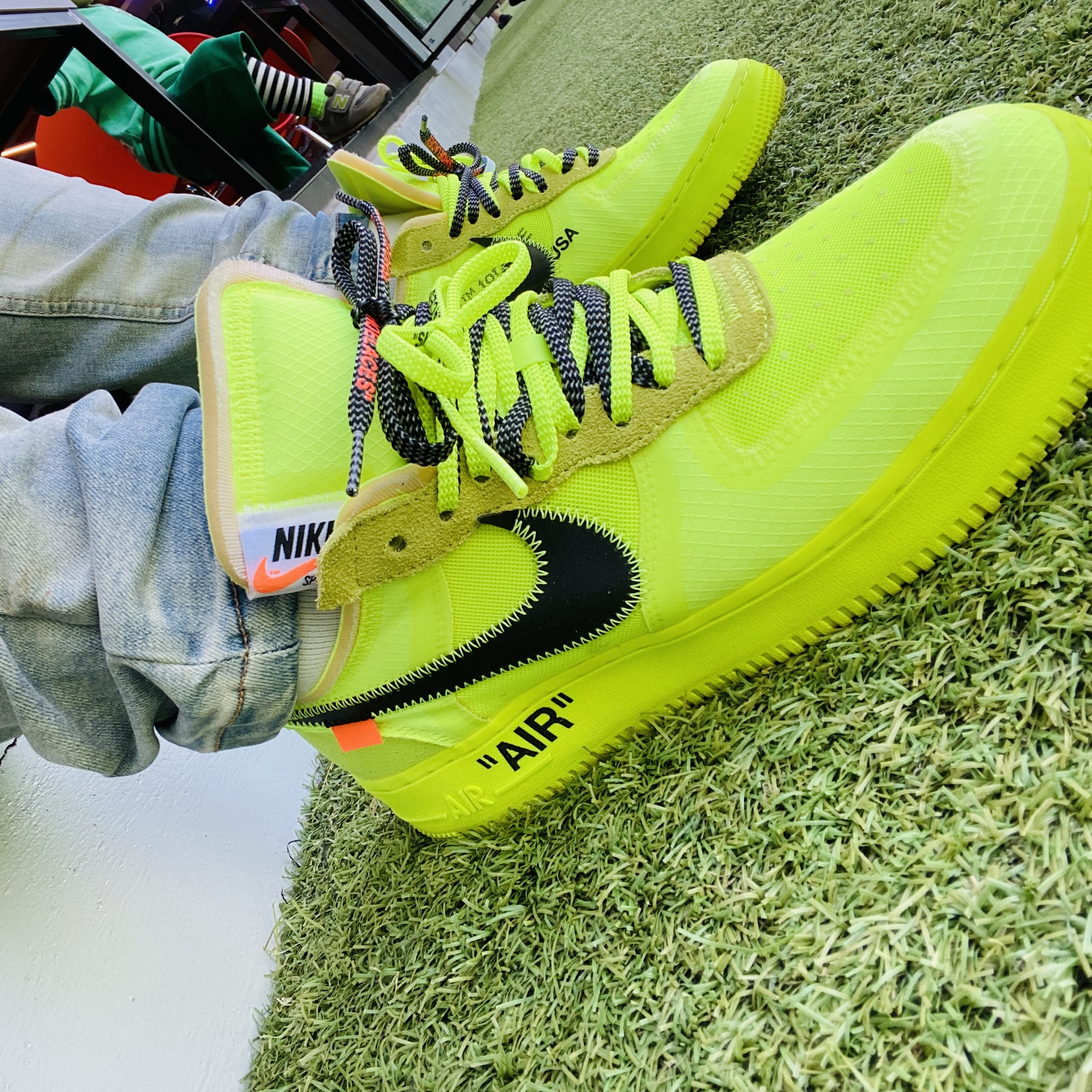 Nike x Off-White Air Force 1 Low Volt 착용 스타일