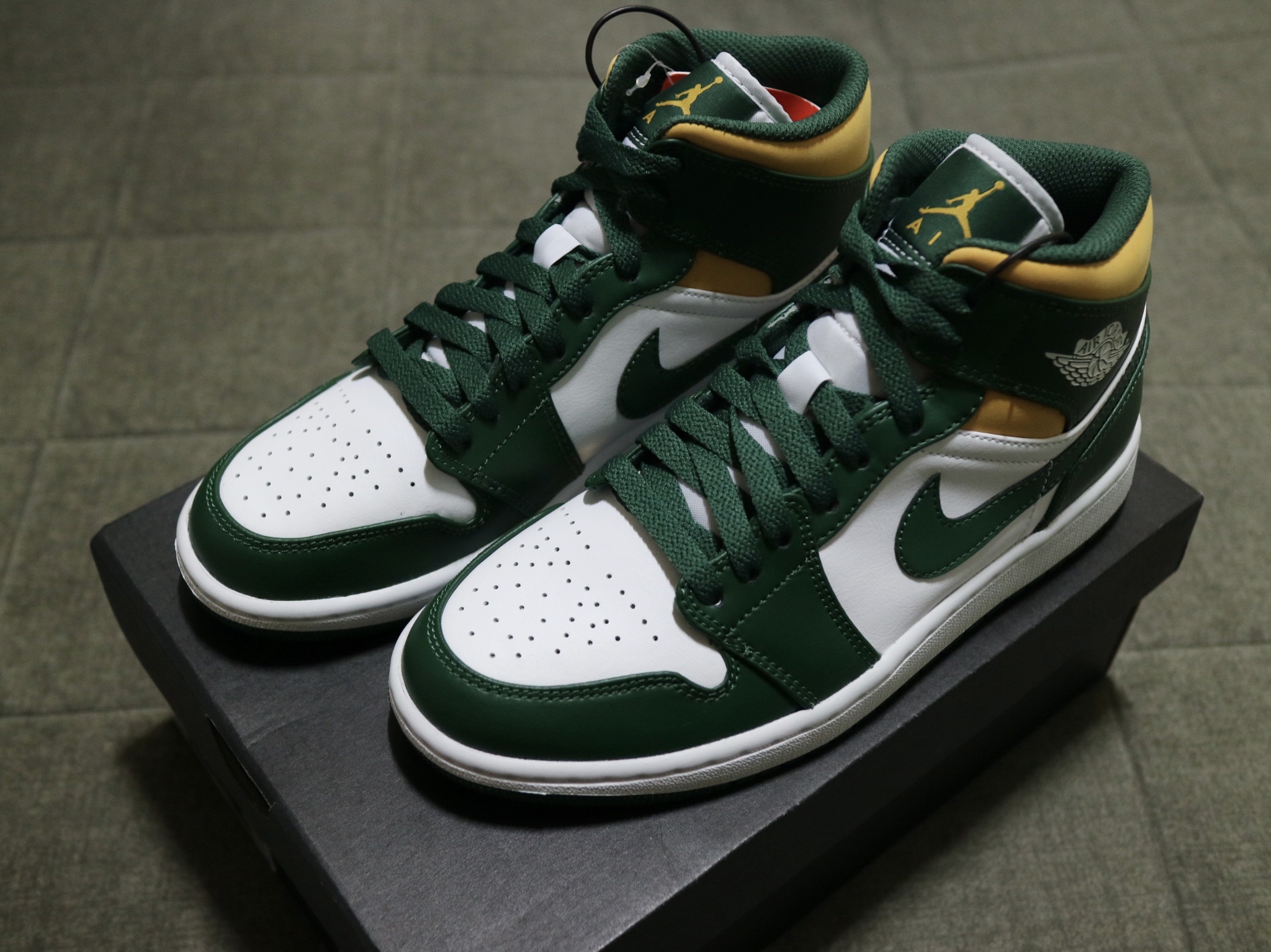 Jordan 1 Mid Sonics 2021 착용 스타일 - 2