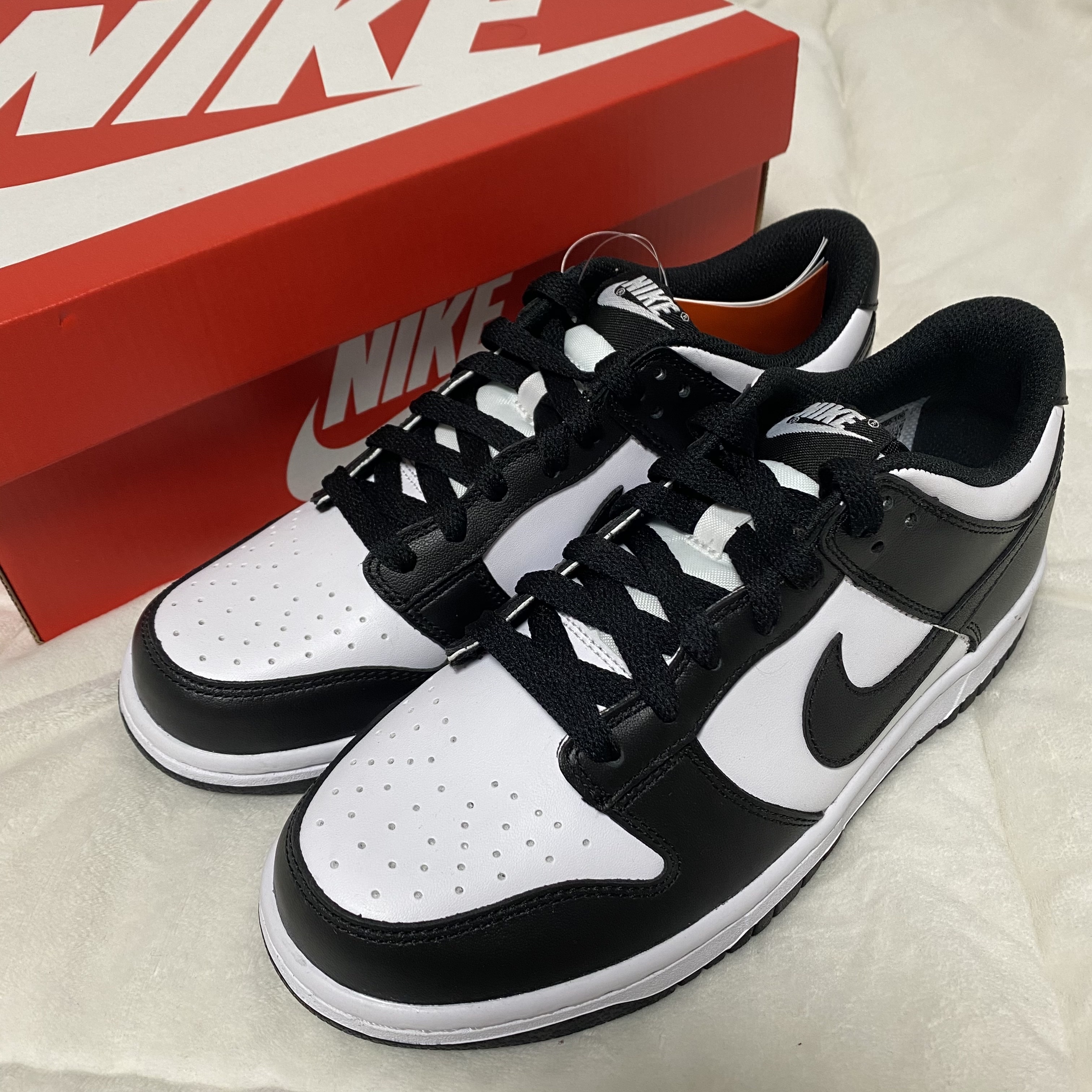Nike Dunk Low Retro Black 착용 스타일