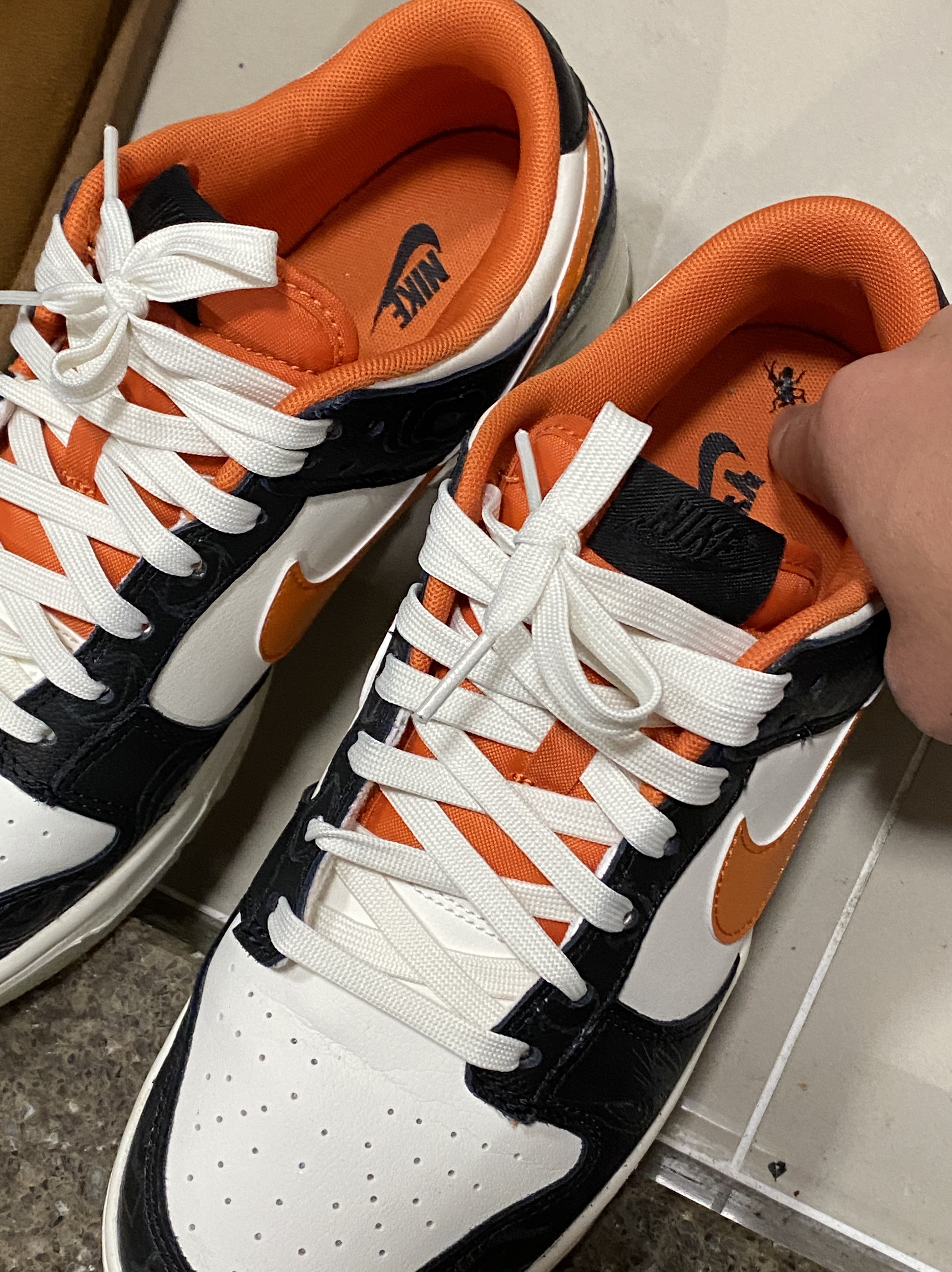 Nike Dunk Low Retro PRM Halloween 착용 스타일 - 1