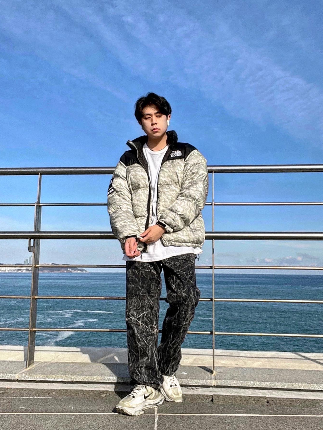 Supreme x The North Face Paper Print Nuptse Jacket - 19FW, Nike x Matthew M Williams Zoom 004 Stone 착용 스타일 - 2