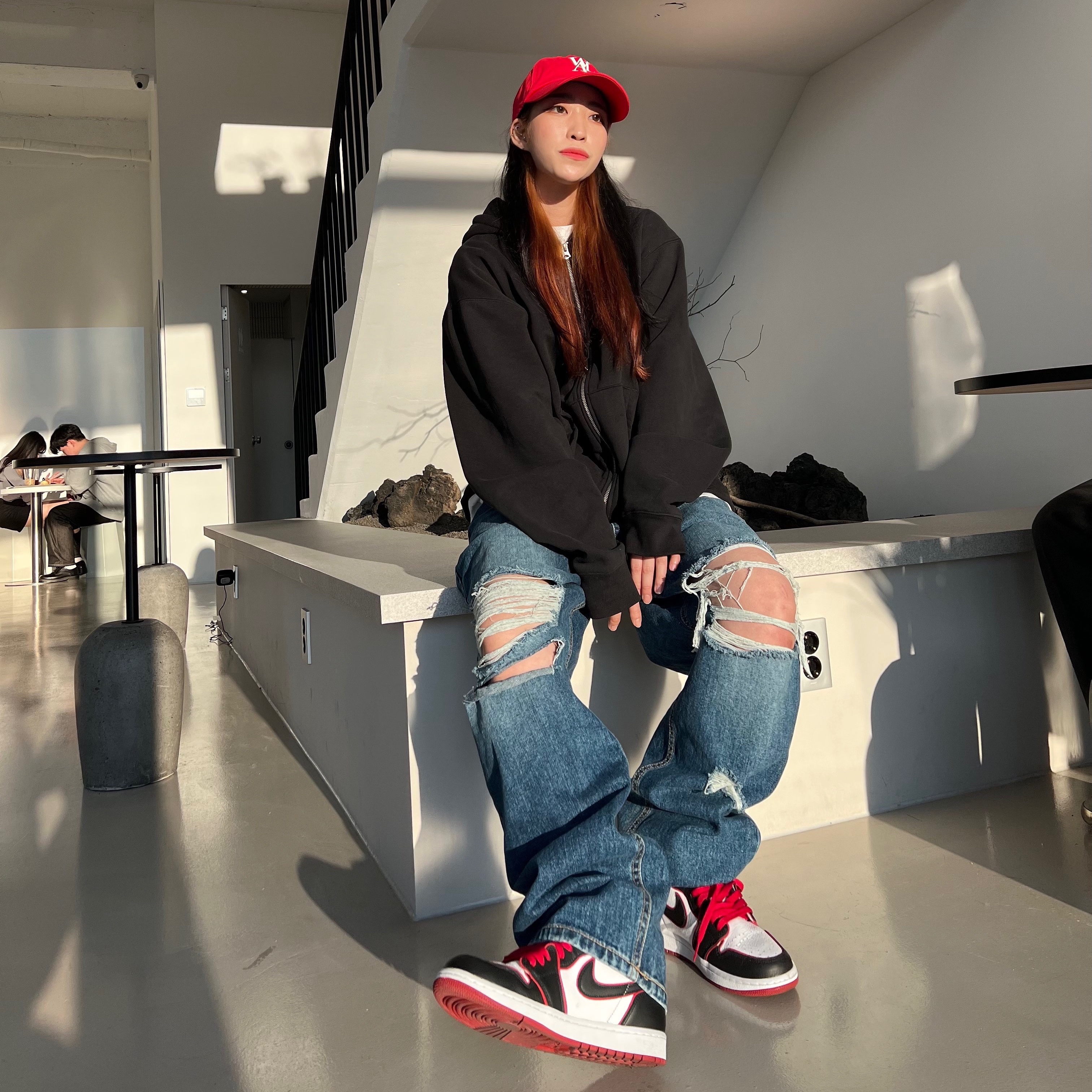 Jordan 1 Retro High OG Bloodline 착용 스타일 - 2