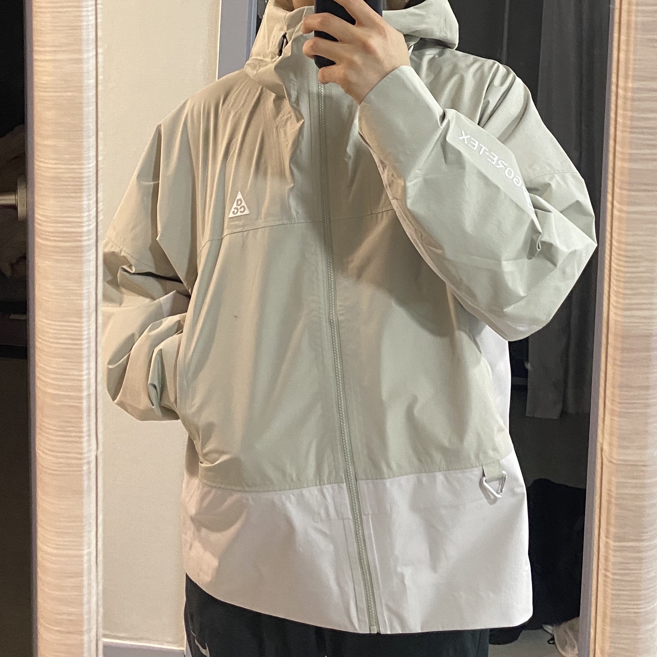 Nike ACG Storm-Fit ADV Chain of Craters Jacket Light Stone - Asia 착용 스타일