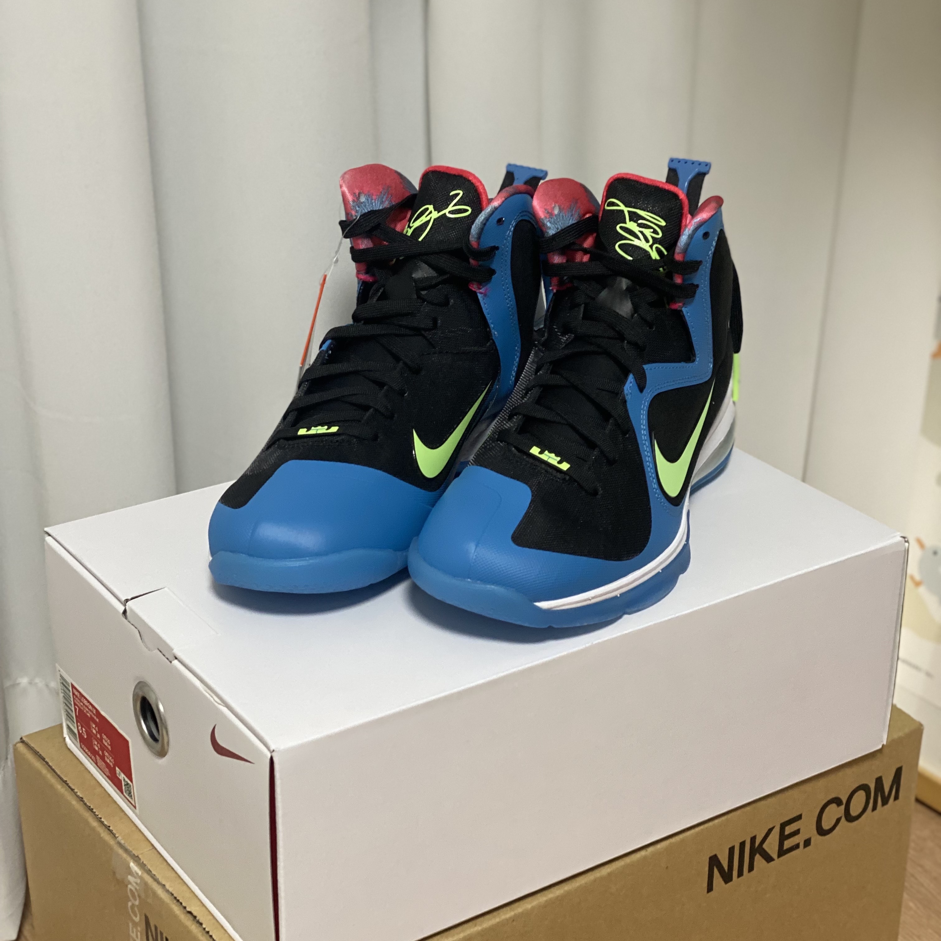 Nike LeBron 9 South Coast 착용 스타일 - 2