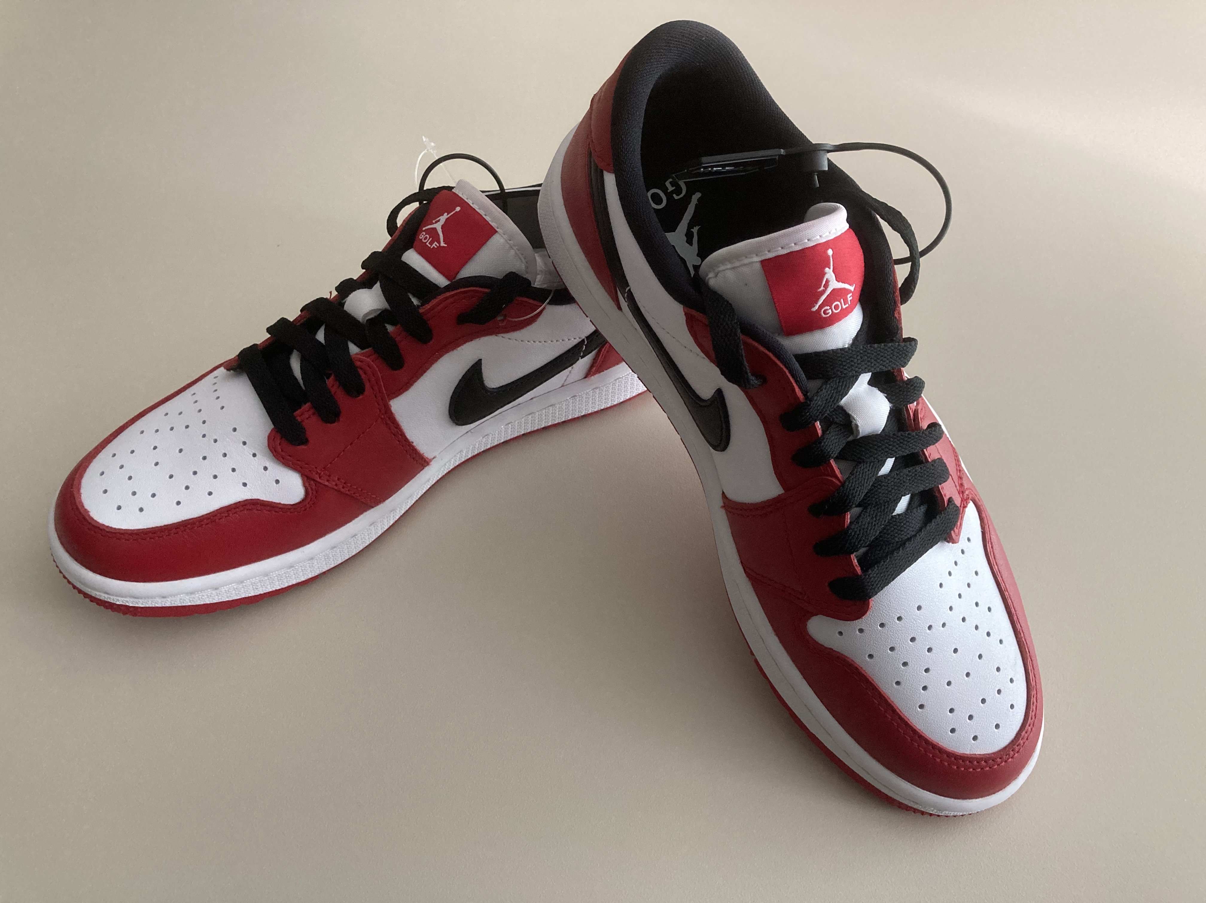 Jordan 1 Low Golf Chicago 착용 스타일 - 1