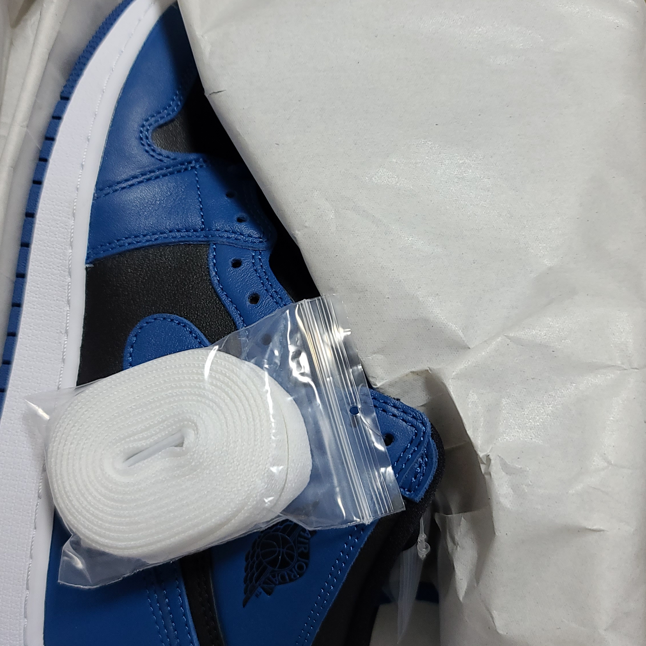 Jordan 1 Retro High OG Dark Marina Blue 착용 스타일 - 1
