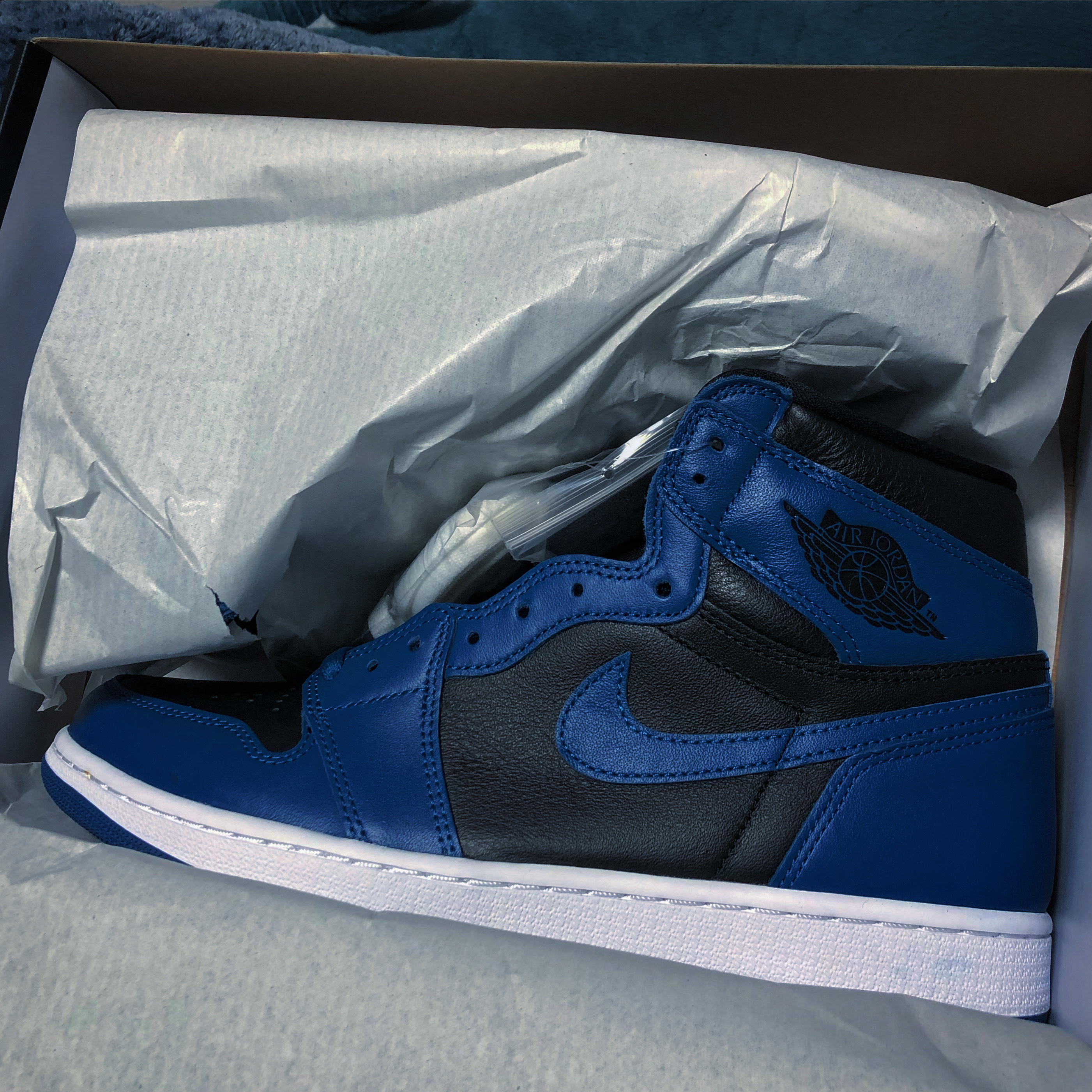 Jordan 1 Retro High OG Dark Marina Blue 착용 스타일 - 2
