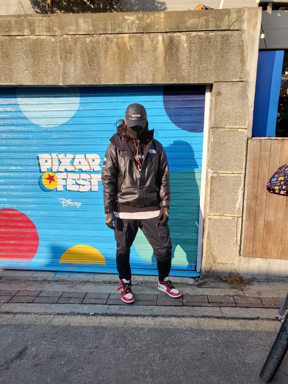 Supreme Leather Camp Cap Black - 21SS, Supreme x The North Face Leather Mountain Parka Black - 18FW 착용 스타일 - 2