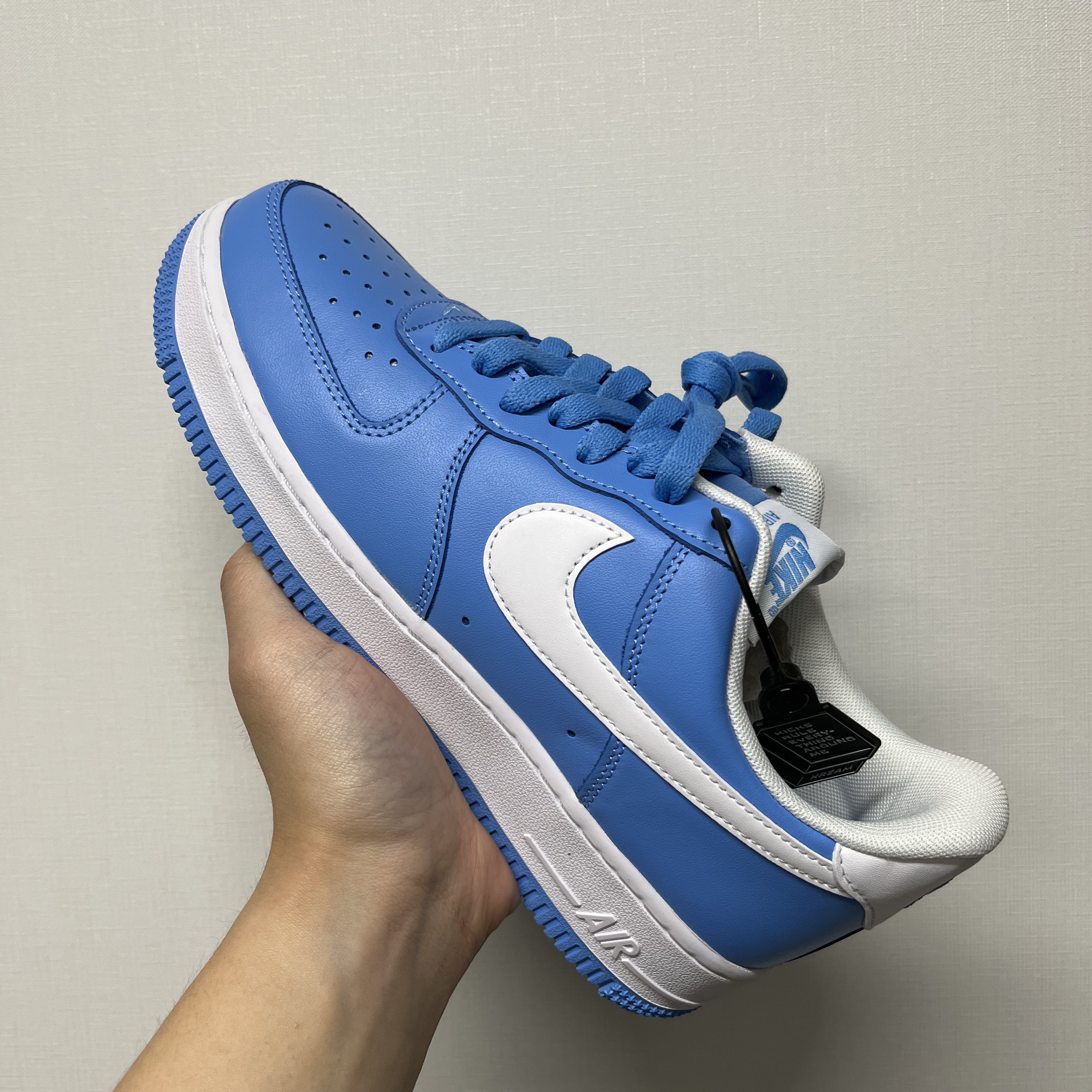 Nike Air Force 1 '07 Low University Blue 착용 스타일