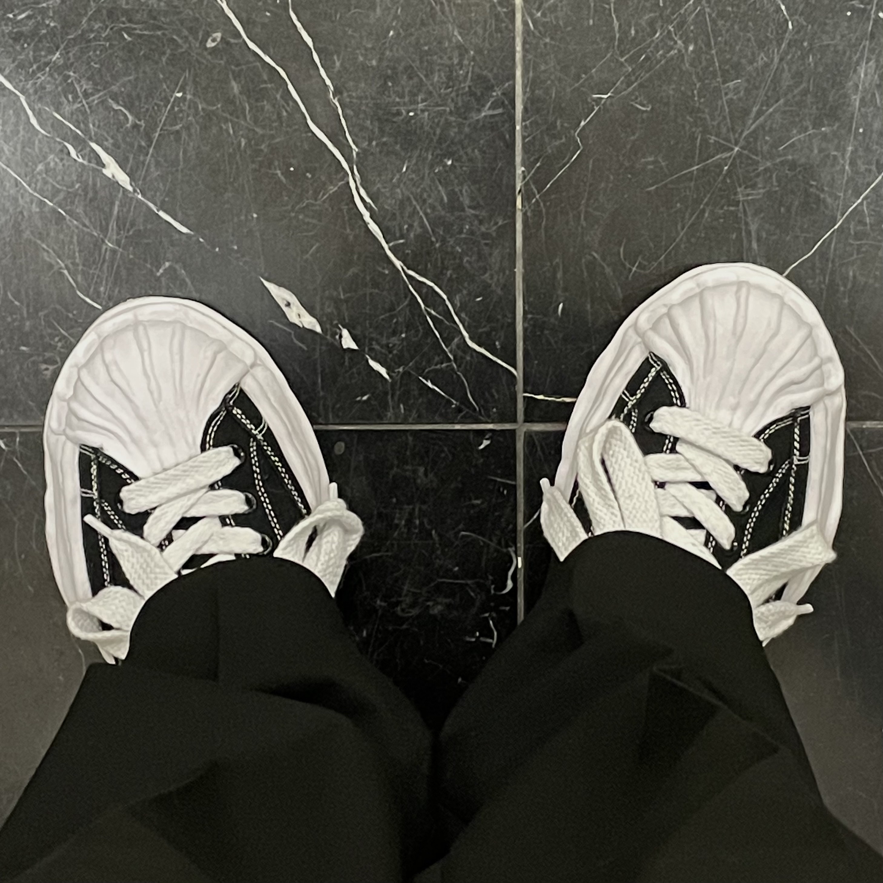 Maison Mihara Yasuhiro Blakey OG Sole Canvas Low-top Sneakers Black White 착용 스타일