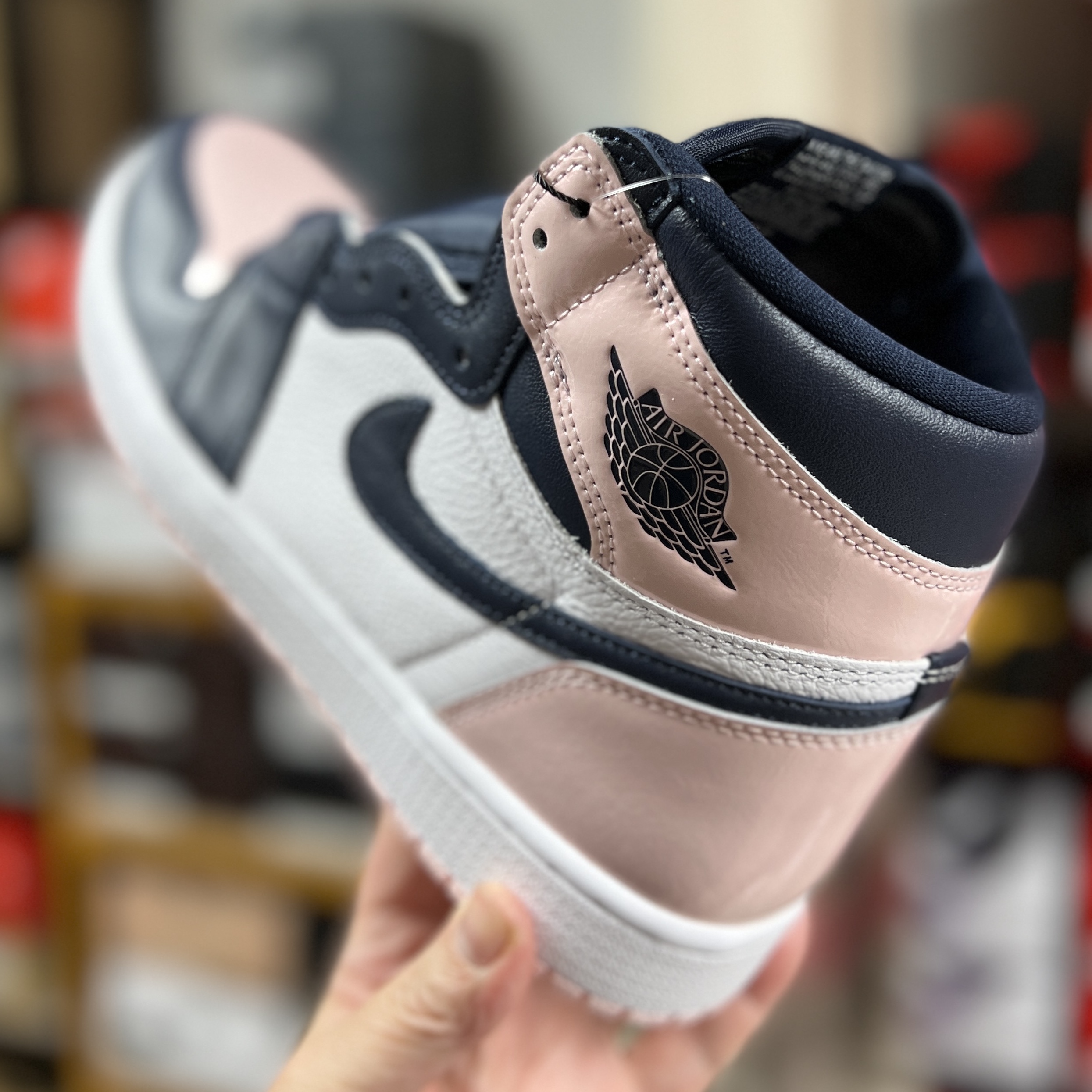 (W) Jordan 1 Retro High OG Atmosphere 착용 스타일 - 2