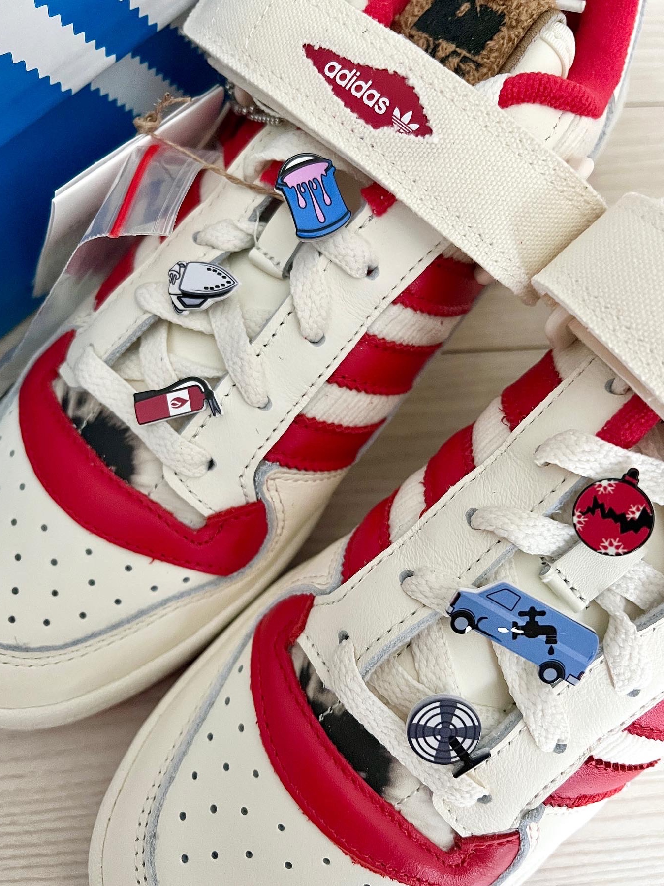 Adidas Forum Low Home Alone 착용 스타일 - 2