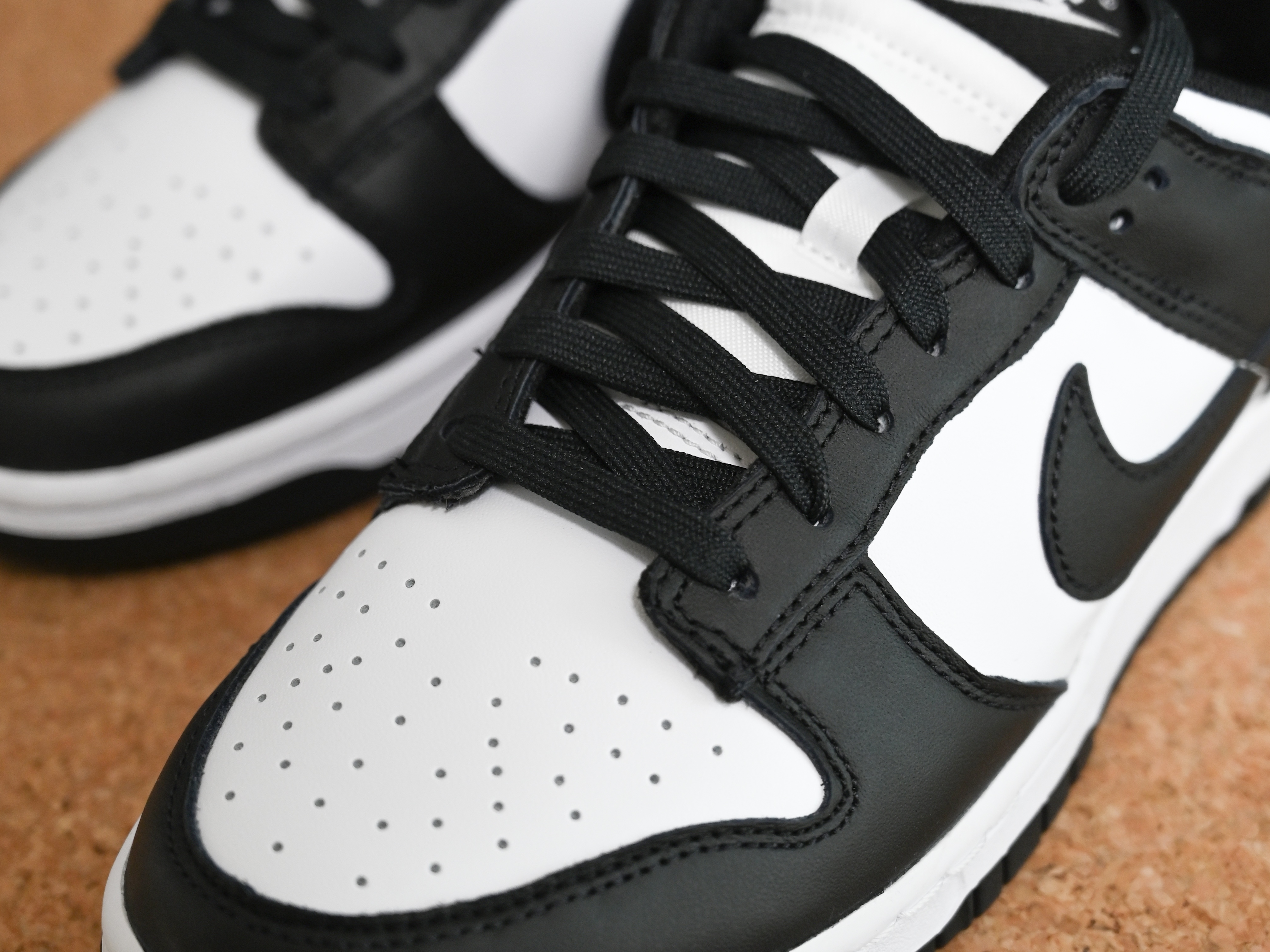 Nike Dunk Low Retro Black 착용 스타일 - 4