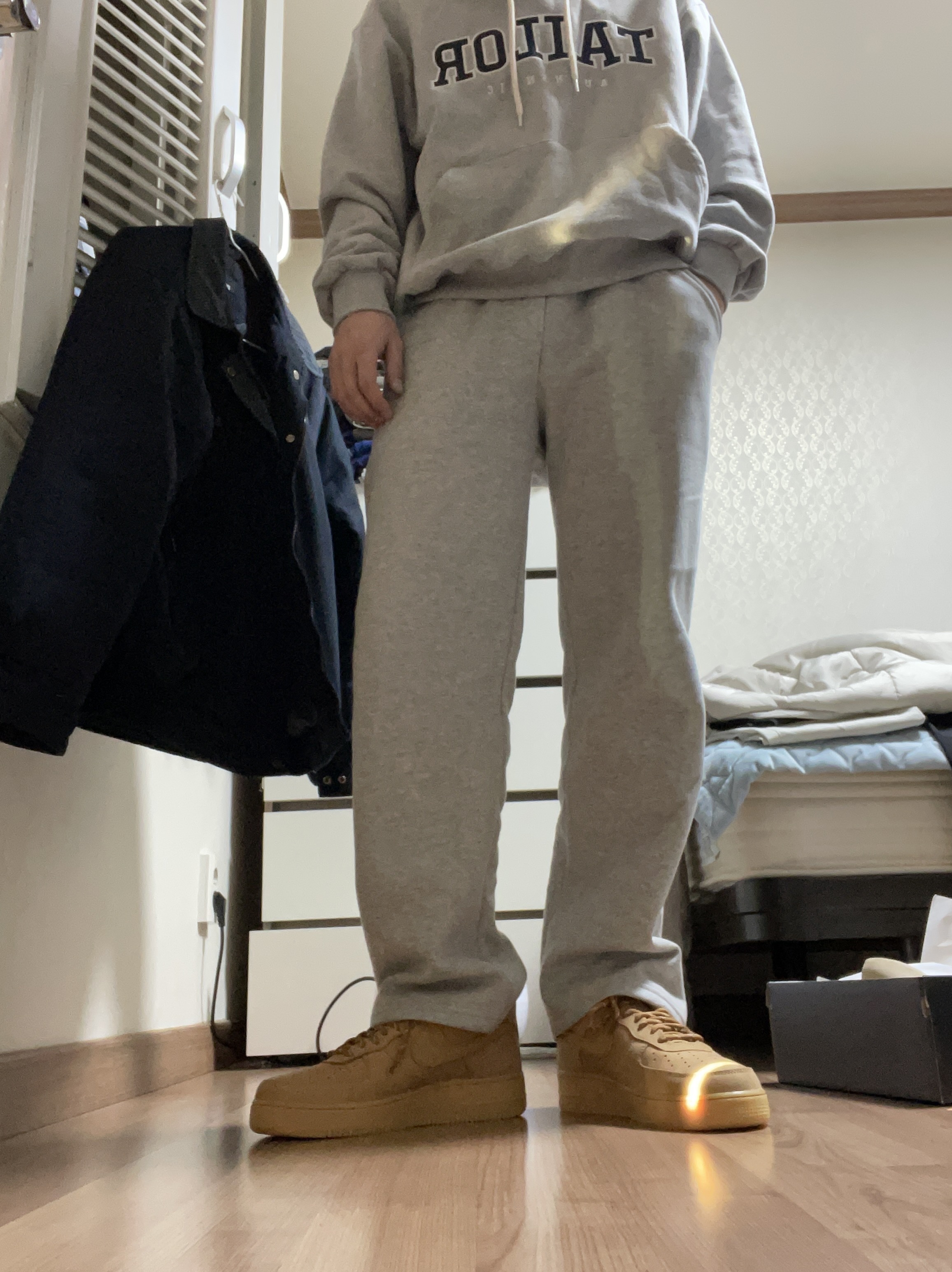 Nike Air Force 1 '07 WB Flax 착용 스타일 - 3