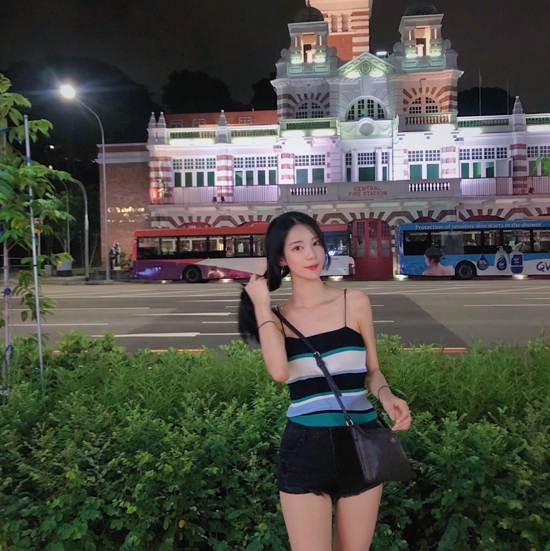 insta: hailey_hk 맞팔님의 스타일