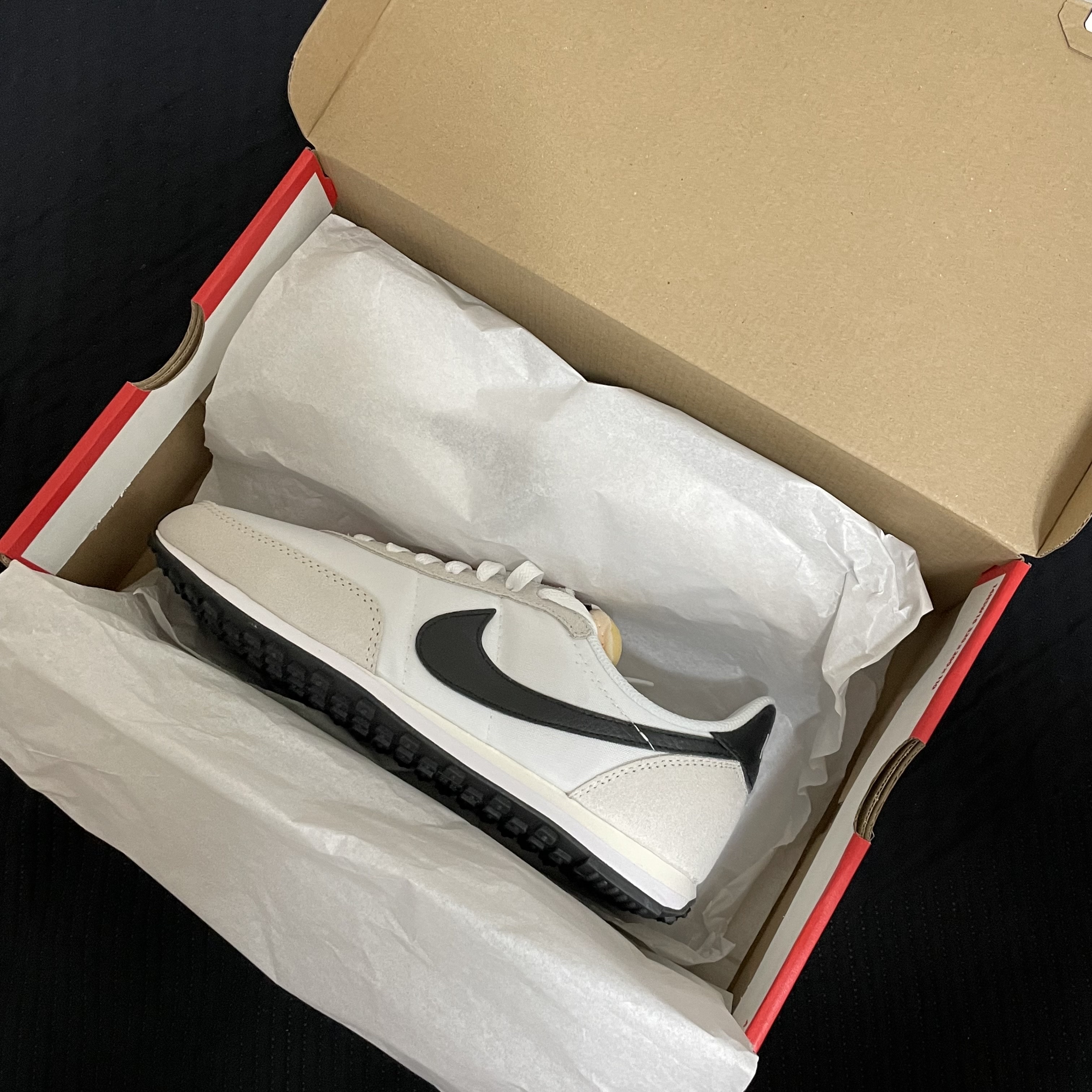 Nike Waffle Trainer 2 Black Sail 착용 스타일 - 1