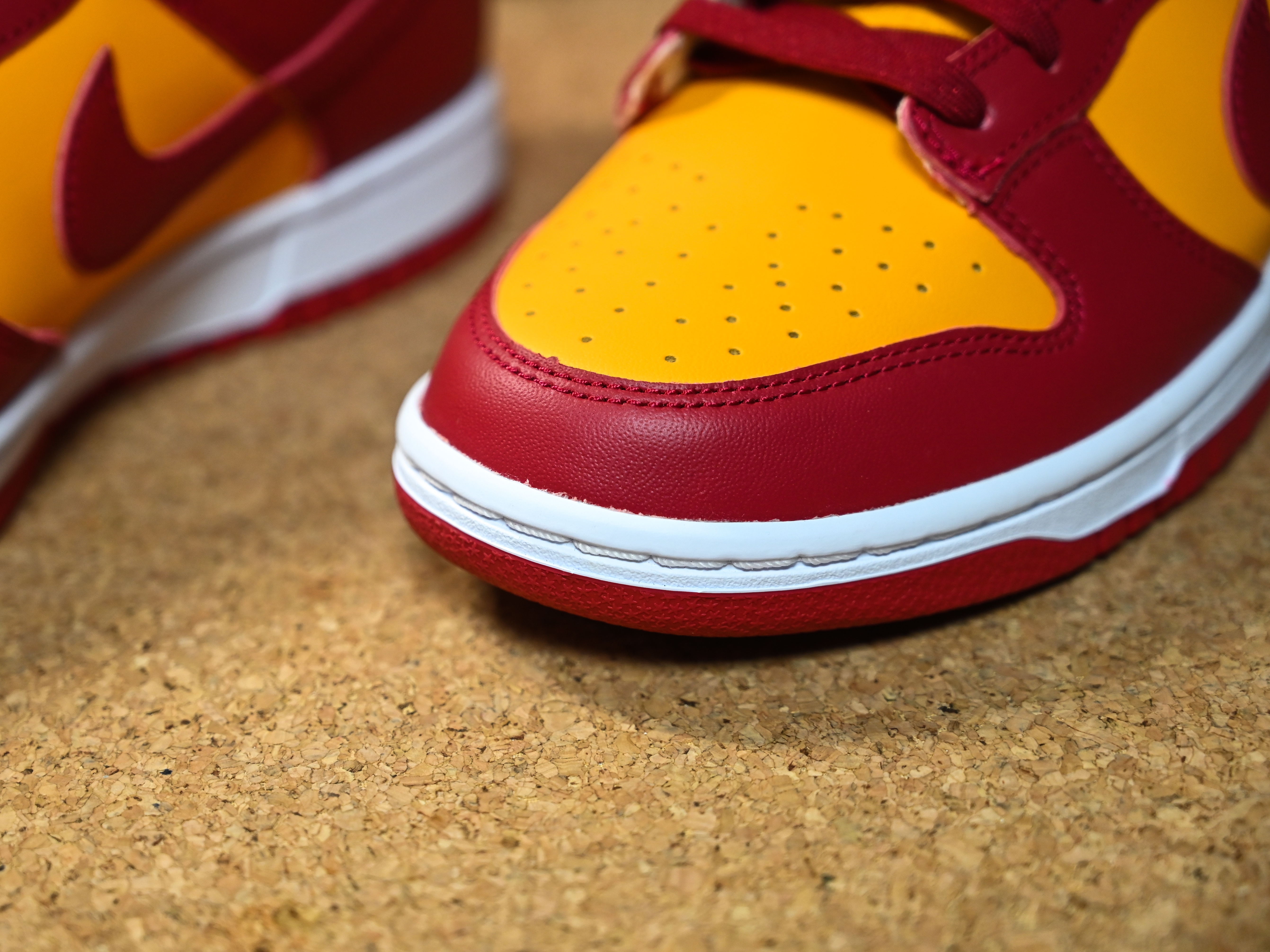 Nike Dunk Low Retro Championship Gold 착용 스타일 - 4