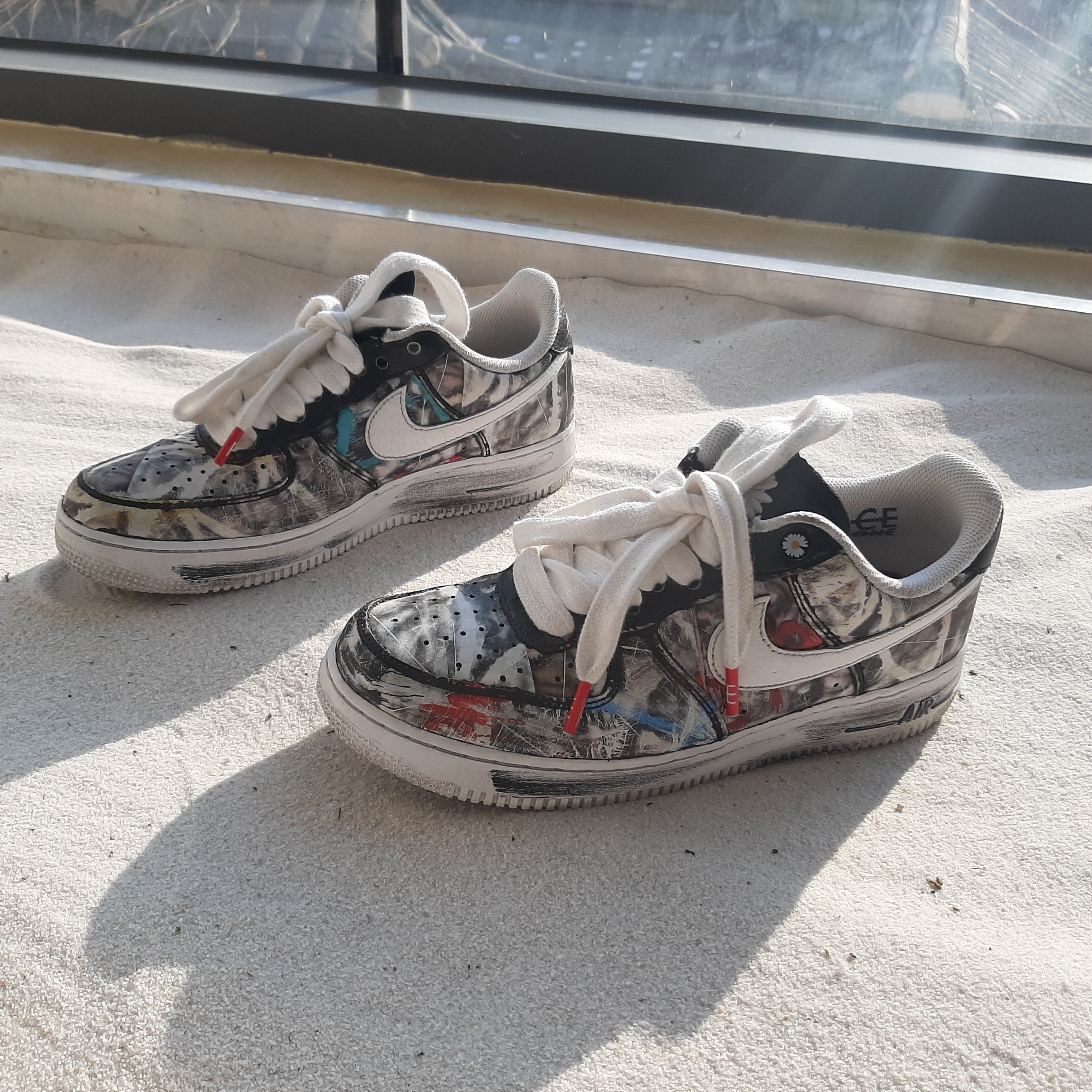 Nike x Peaceminusone Air Force 1 Low Para-Noise 2.0, Nike x Travis Scott Air Force 1 Low White 착용 스타일 - 1