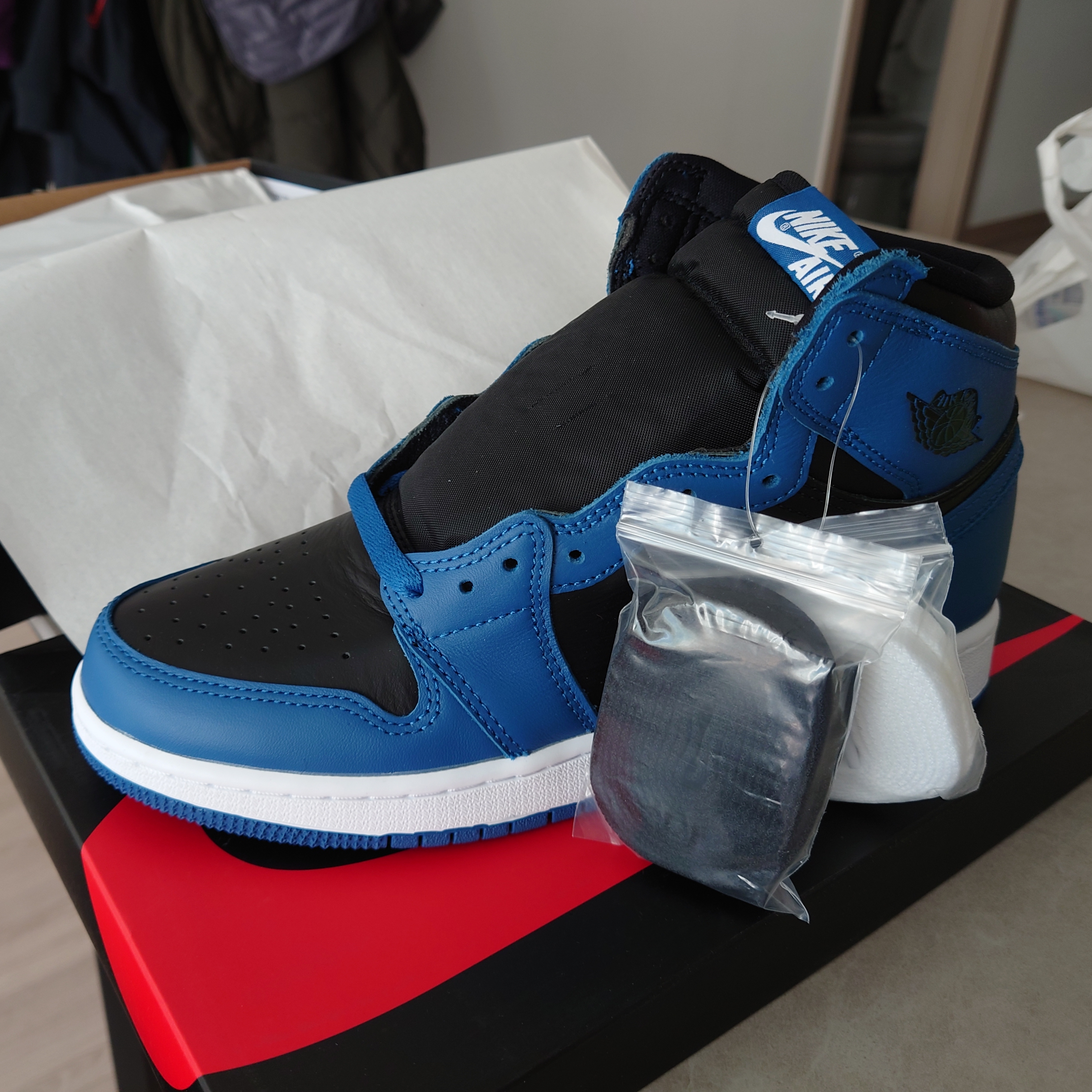 (GS) Jordan 1 Retro High OG Dark Marina Blue 착용 스타일 - 2